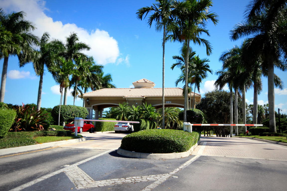 VALENCIA LAKES - Residential Lease