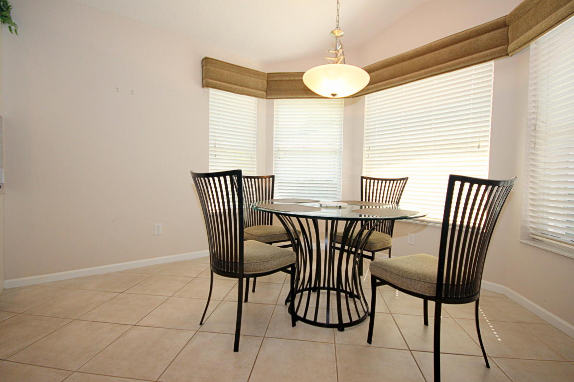 VALENCIA LAKES - Residential Lease