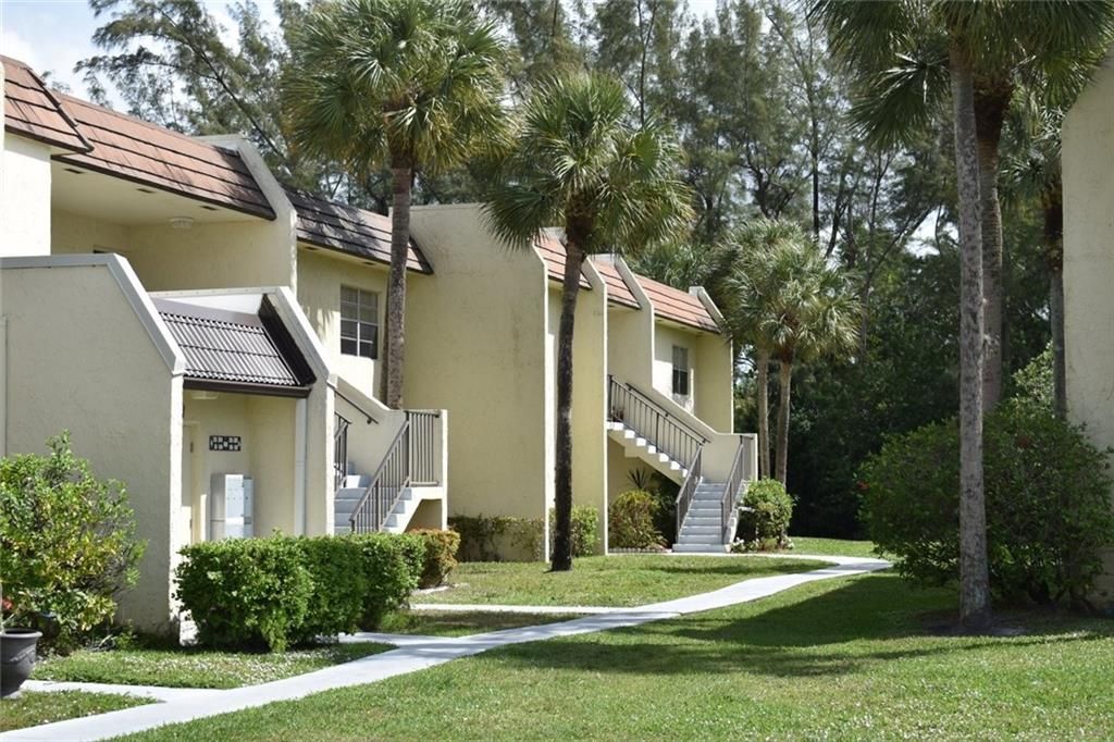 Photo of 100 Lake Meryl Dr #106, West Palm Beach, FL 33411 (MLS # F10273990)