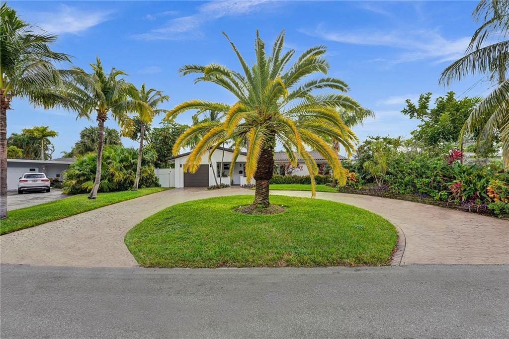 CYPRESS LAKE ESTATES - Residential