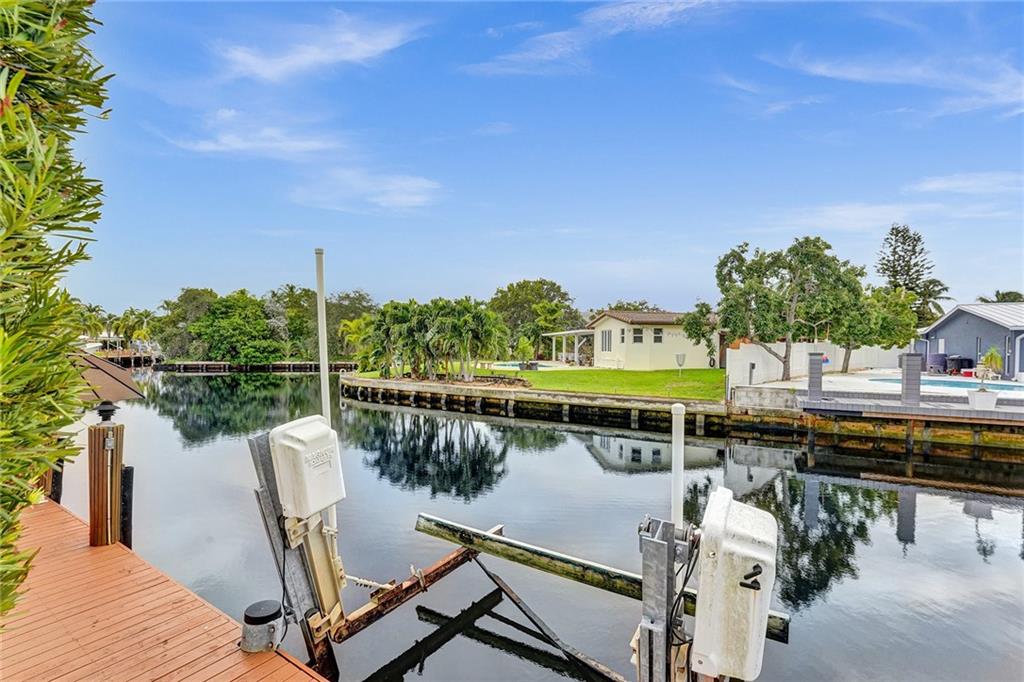 CYPRESS LAKE ESTATES - Residential