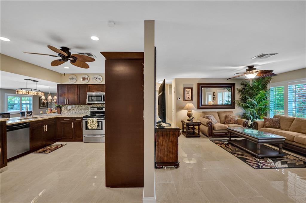 CYPRESS LAKE ESTATES - Residential