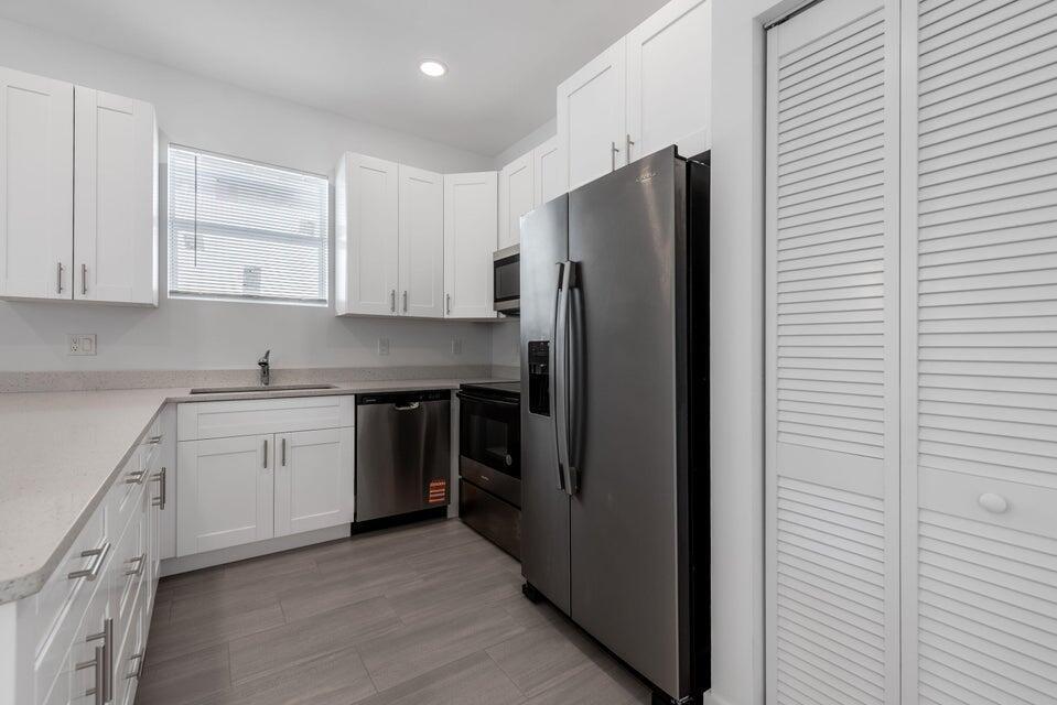 WEST GATE ESTS NORTHERN S - Residential Lease