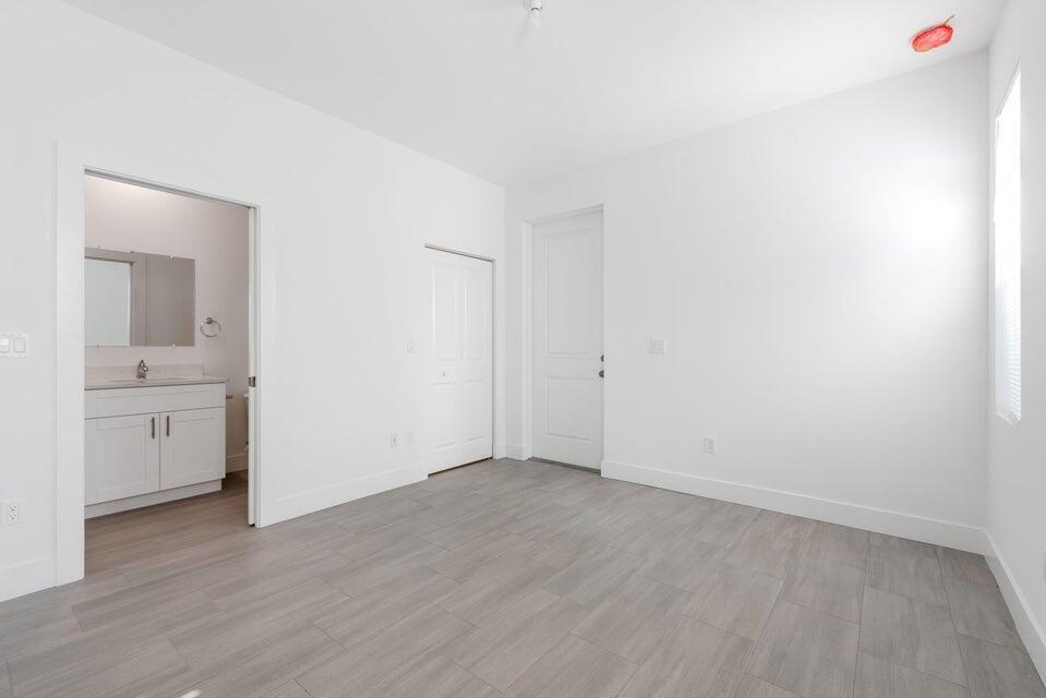 WEST GATE ESTS NORTHERN S - Residential Lease