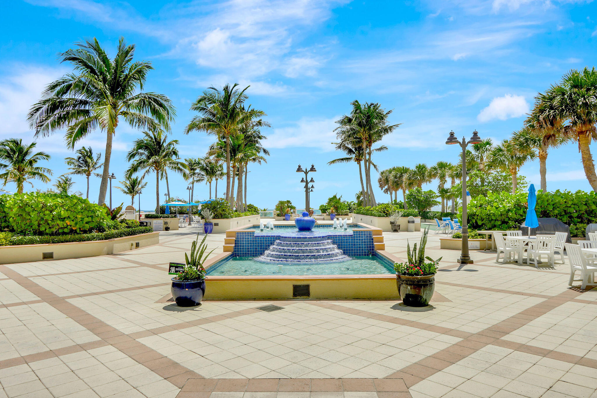 POINT OF AMERICAS - Residential