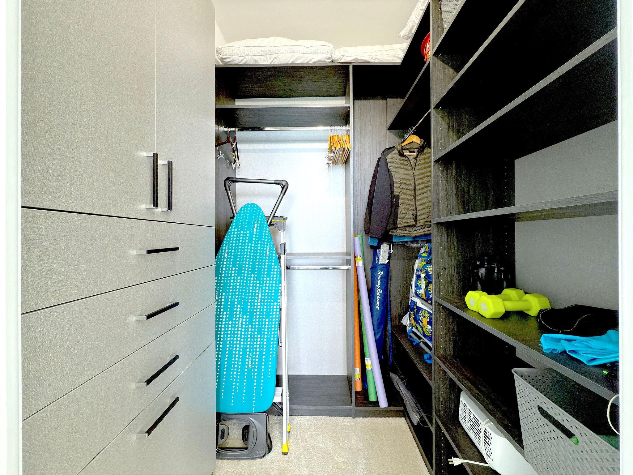 POINT OF AMERICAS - Residential