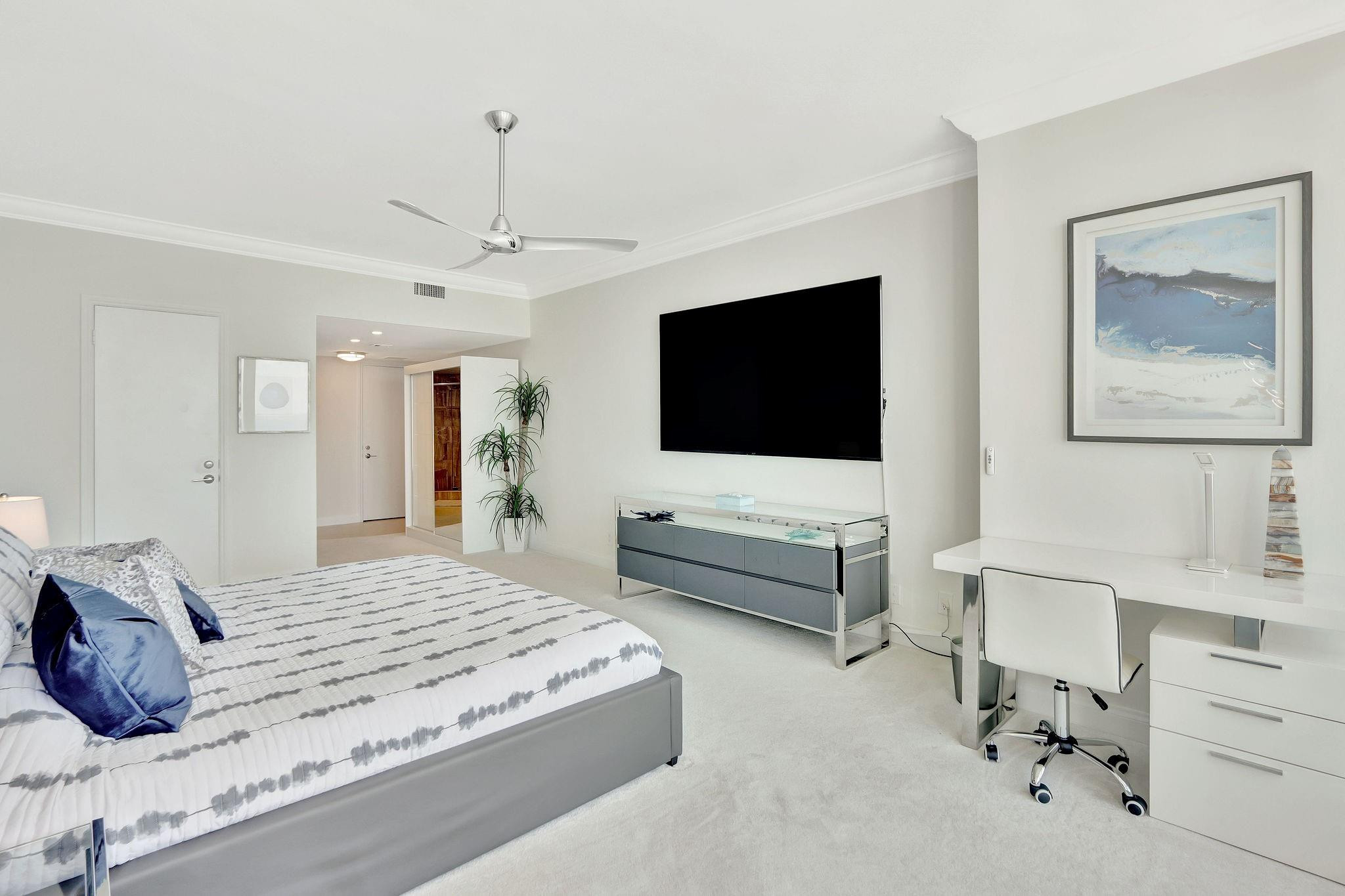 POINT OF AMERICAS - Residential