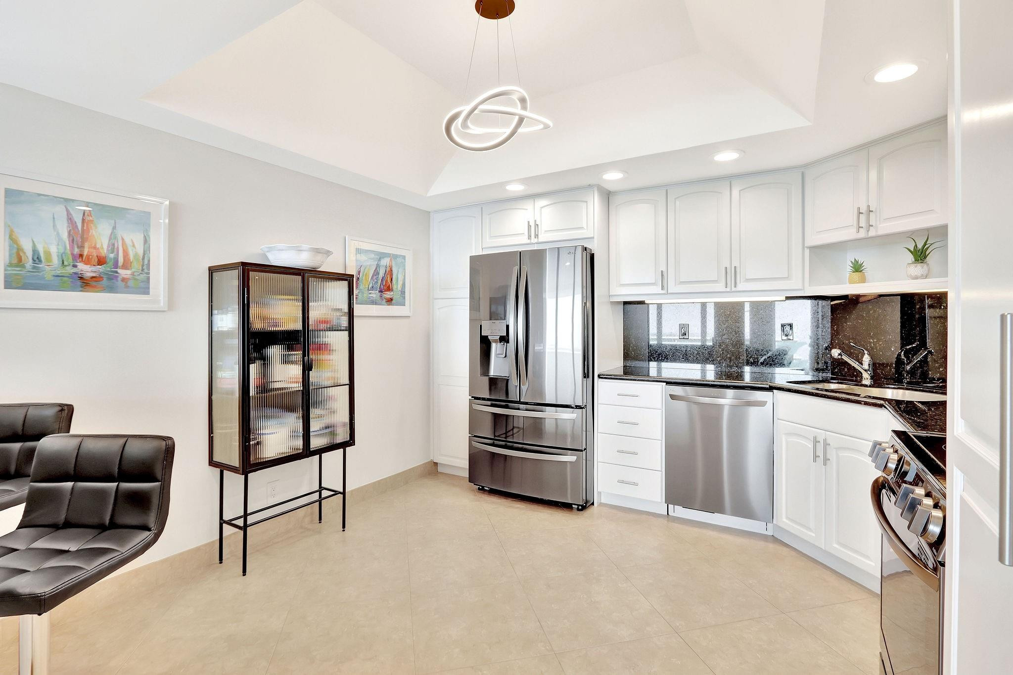 POINT OF AMERICAS - Residential