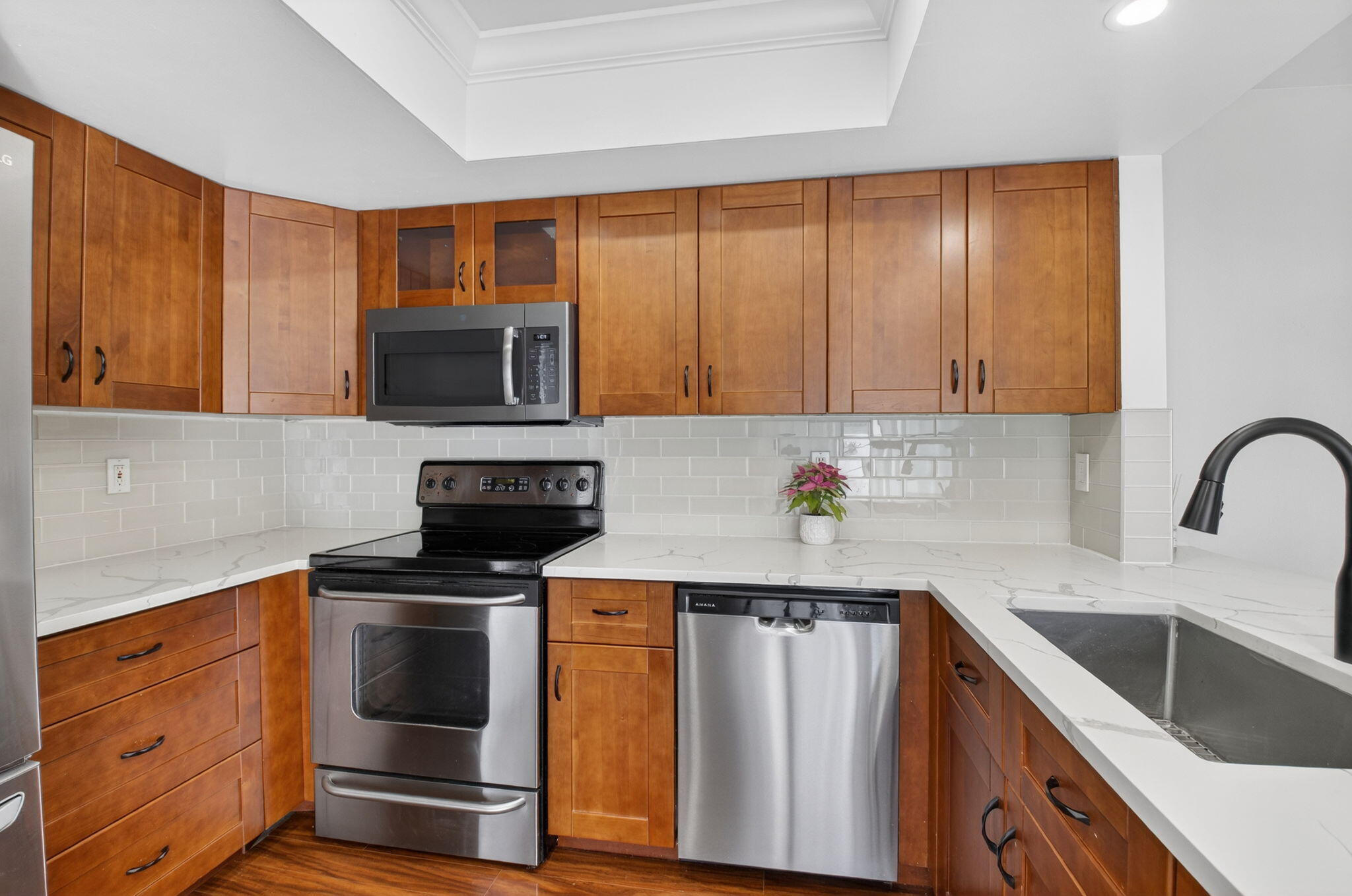 GOLFVIEW HARBOUR TOWNHOUSES - Residential