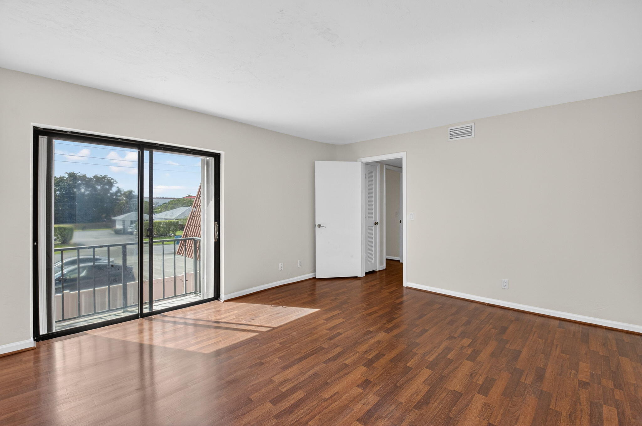 GOLFVIEW HARBOUR TOWNHOUSES - Residential