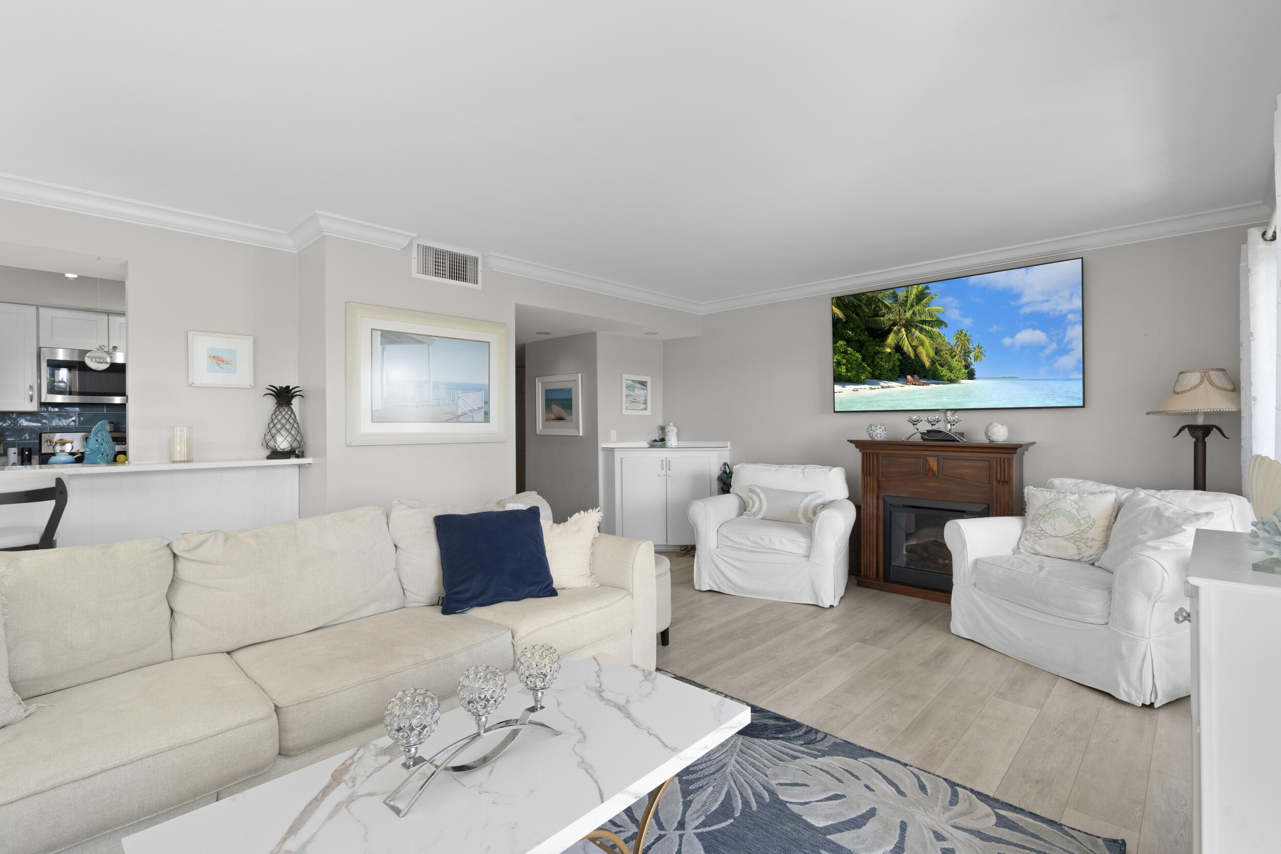 RIVERWOOD CONDO - Residential