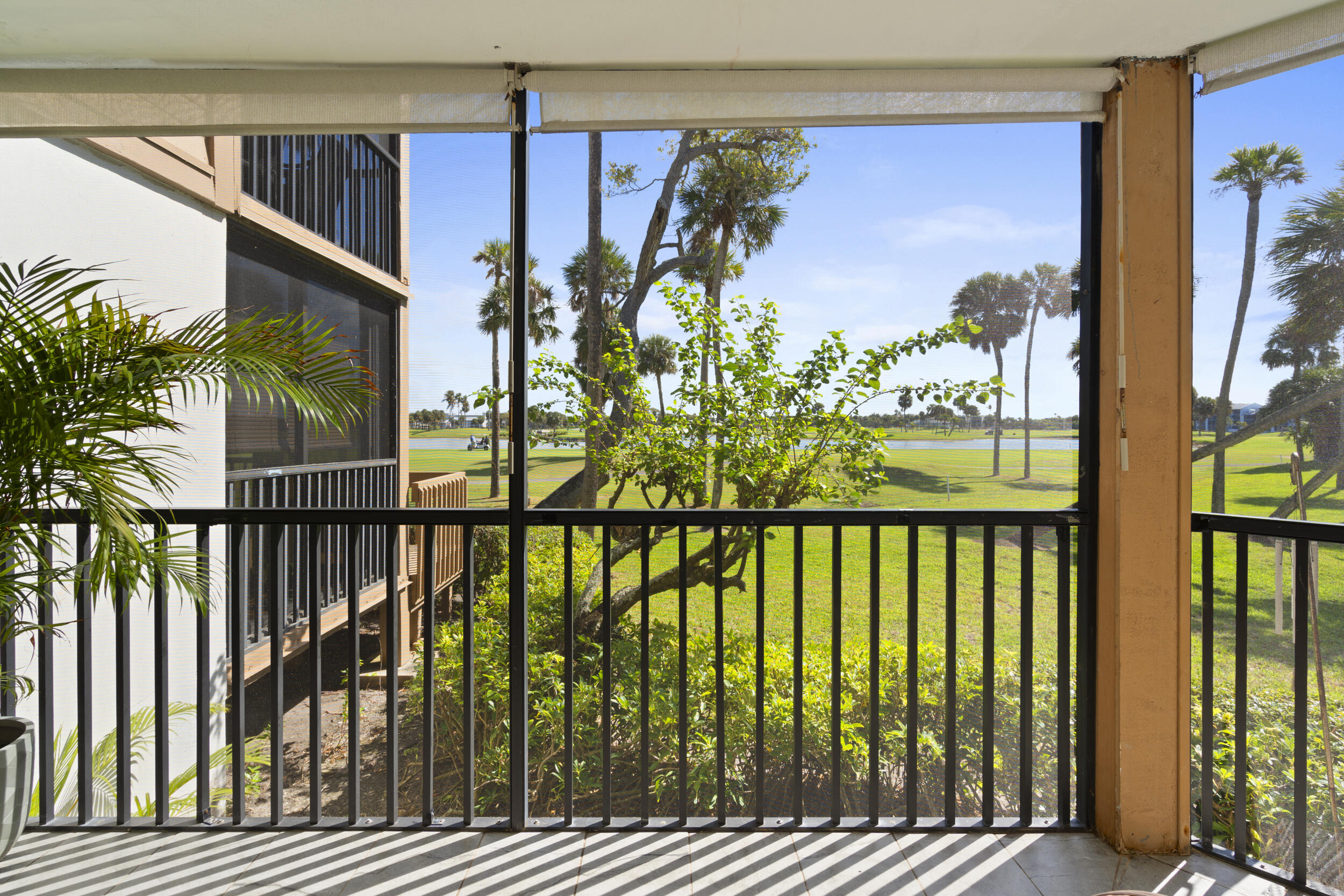 RIVERWOOD CONDO - Residential