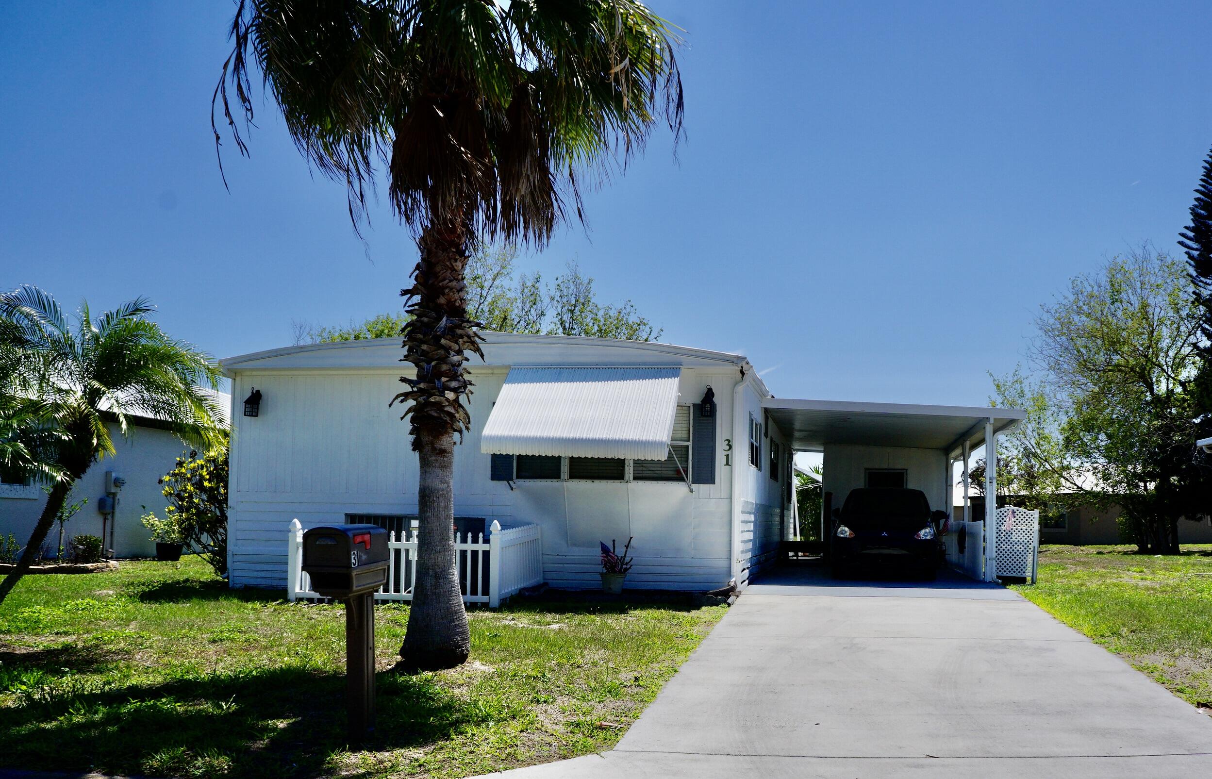 Spanish Lakes - Residential