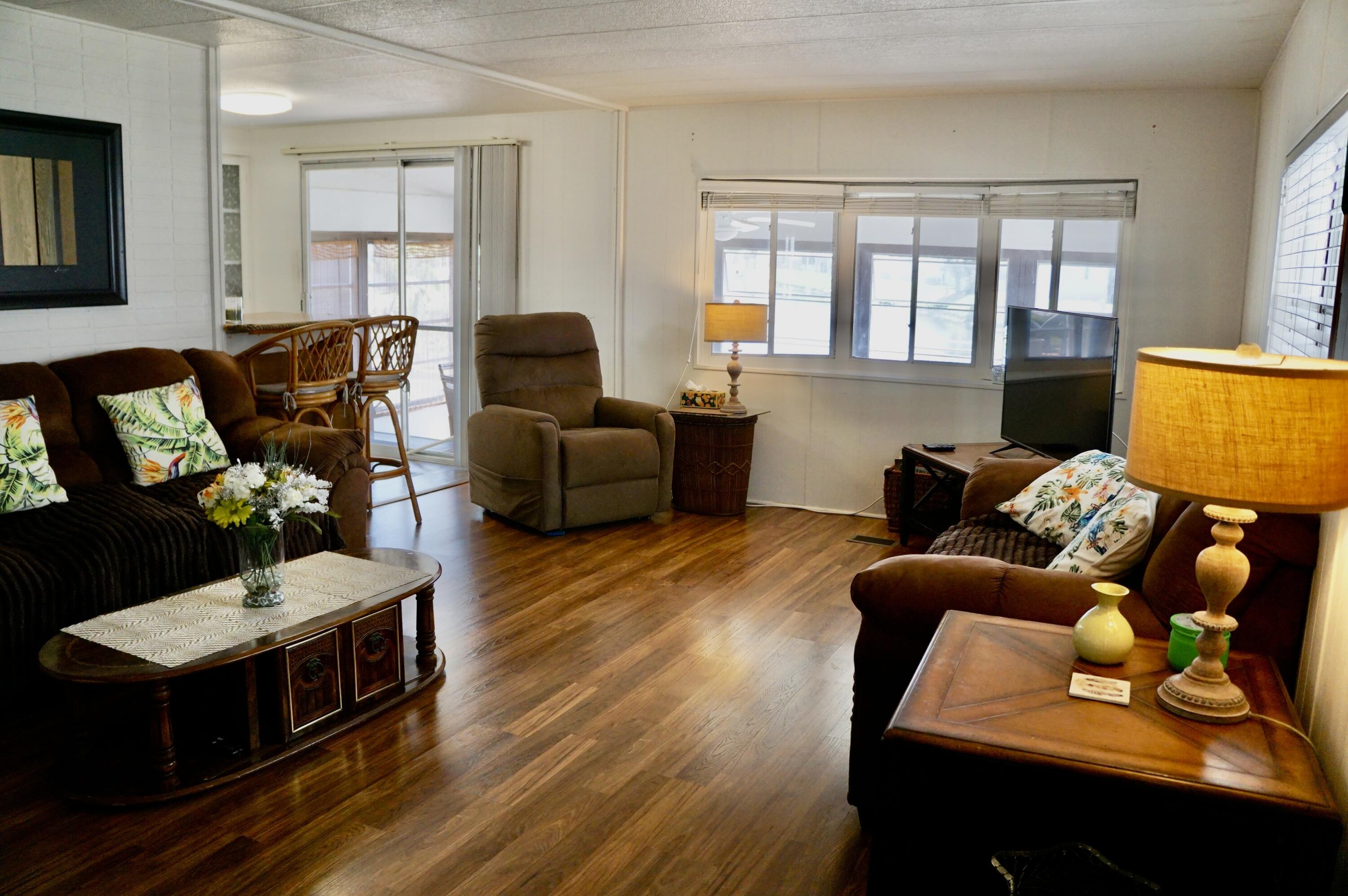 Spanish Lakes - Residential