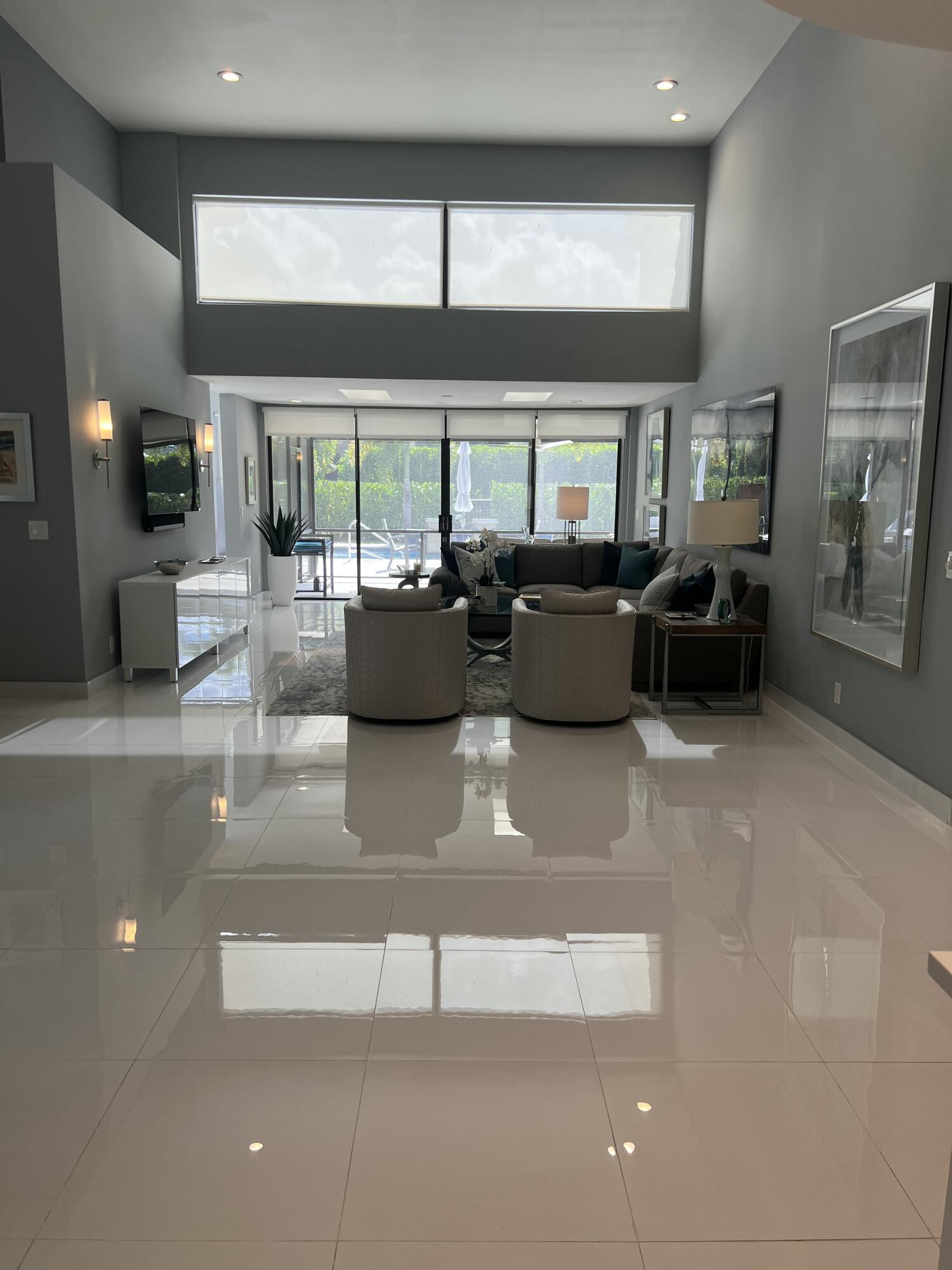 STONEBRIDGE TR - Residential