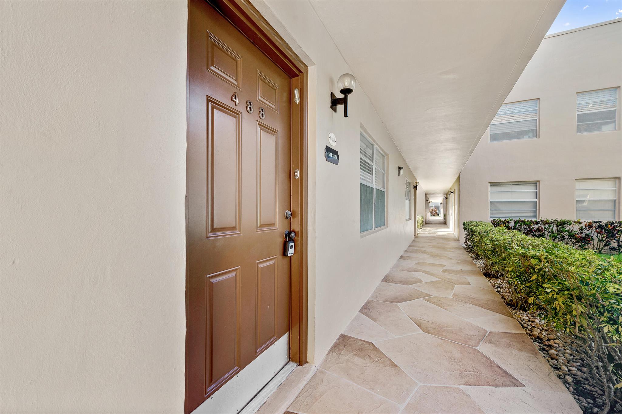 KINGS POINT BURGUNDY COND - Residential Lease