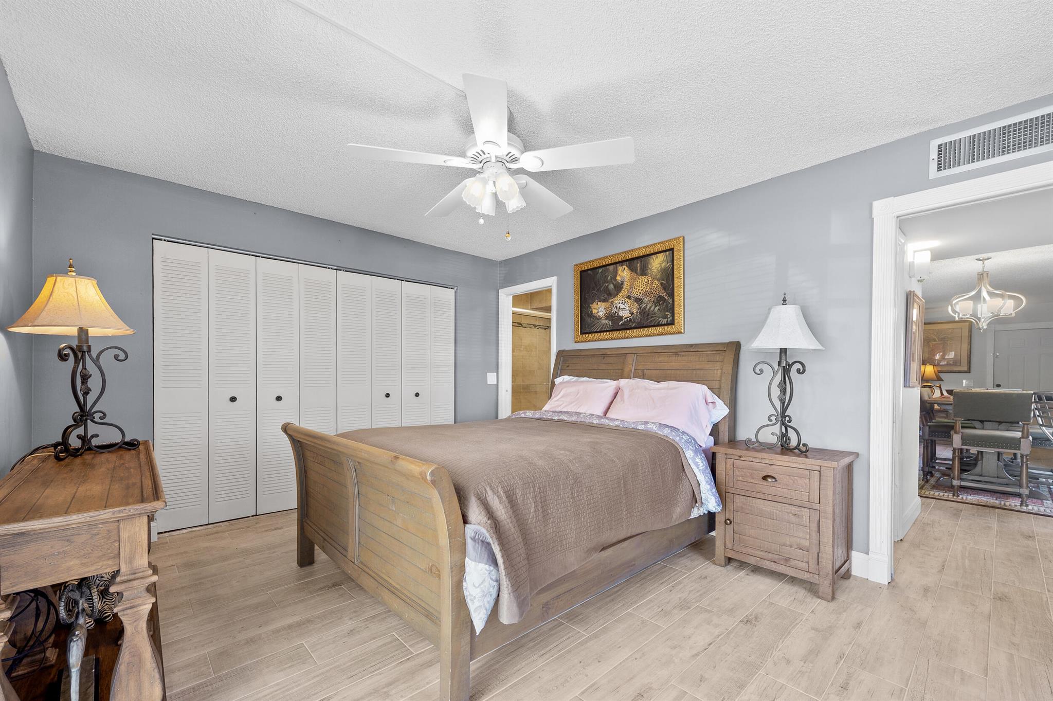 KINGS POINT BURGUNDY COND - Residential Lease