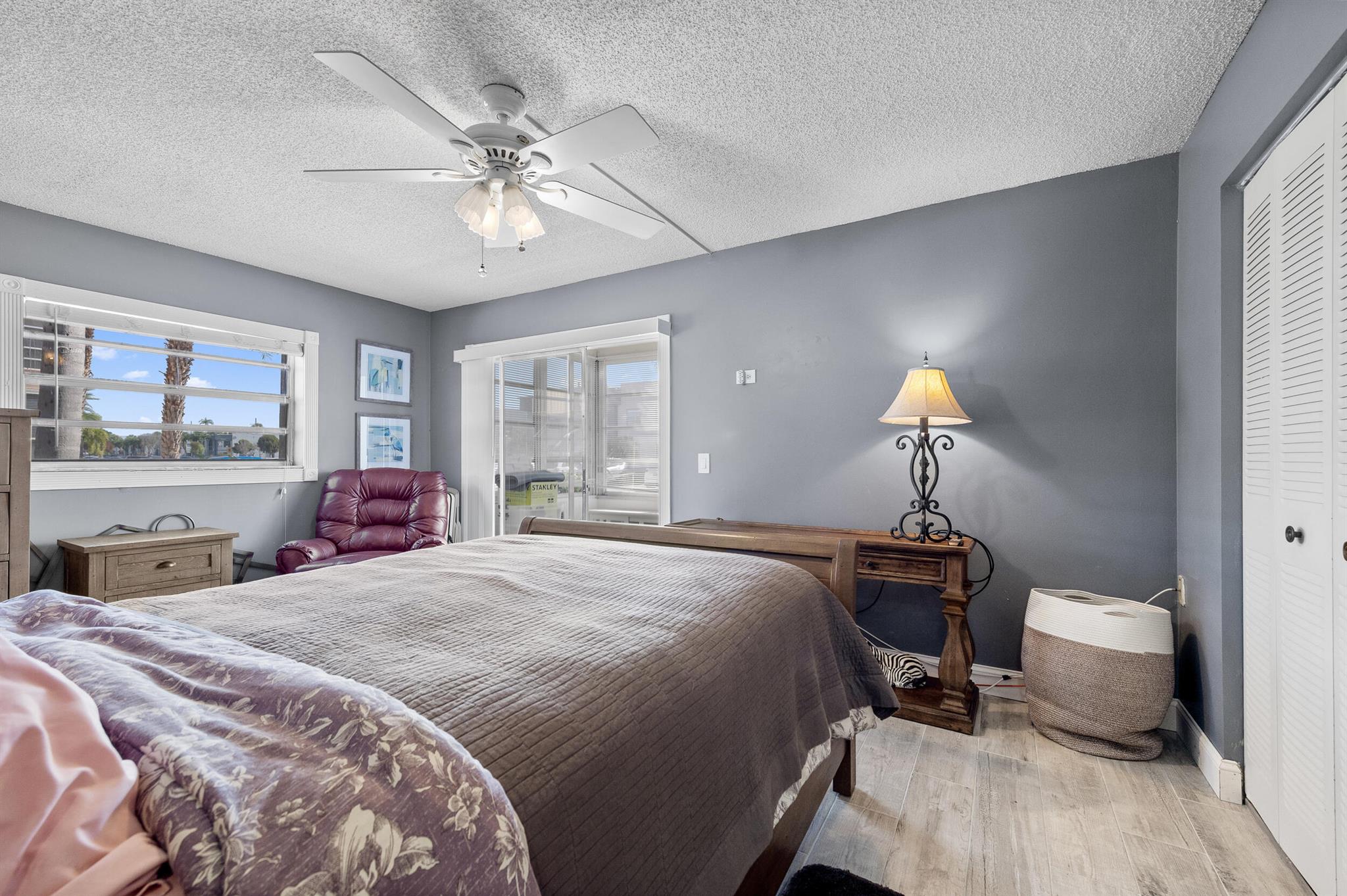 KINGS POINT BURGUNDY COND - Residential Lease