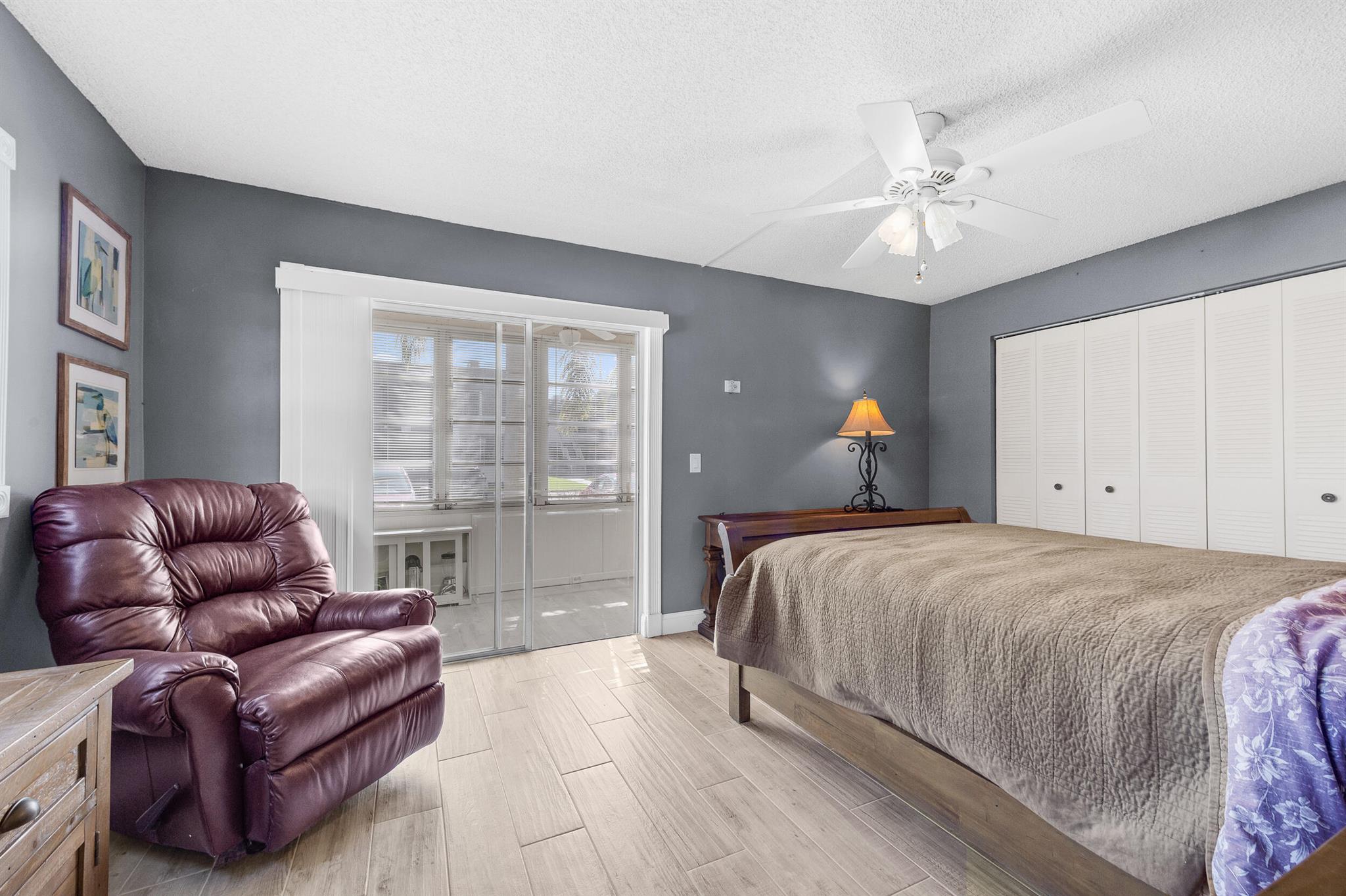 KINGS POINT BURGUNDY COND - Residential Lease