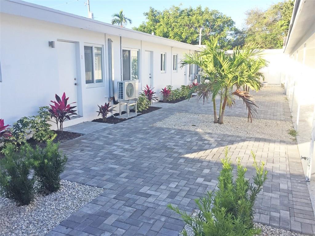 VICTORIA PARK - Residential Lease