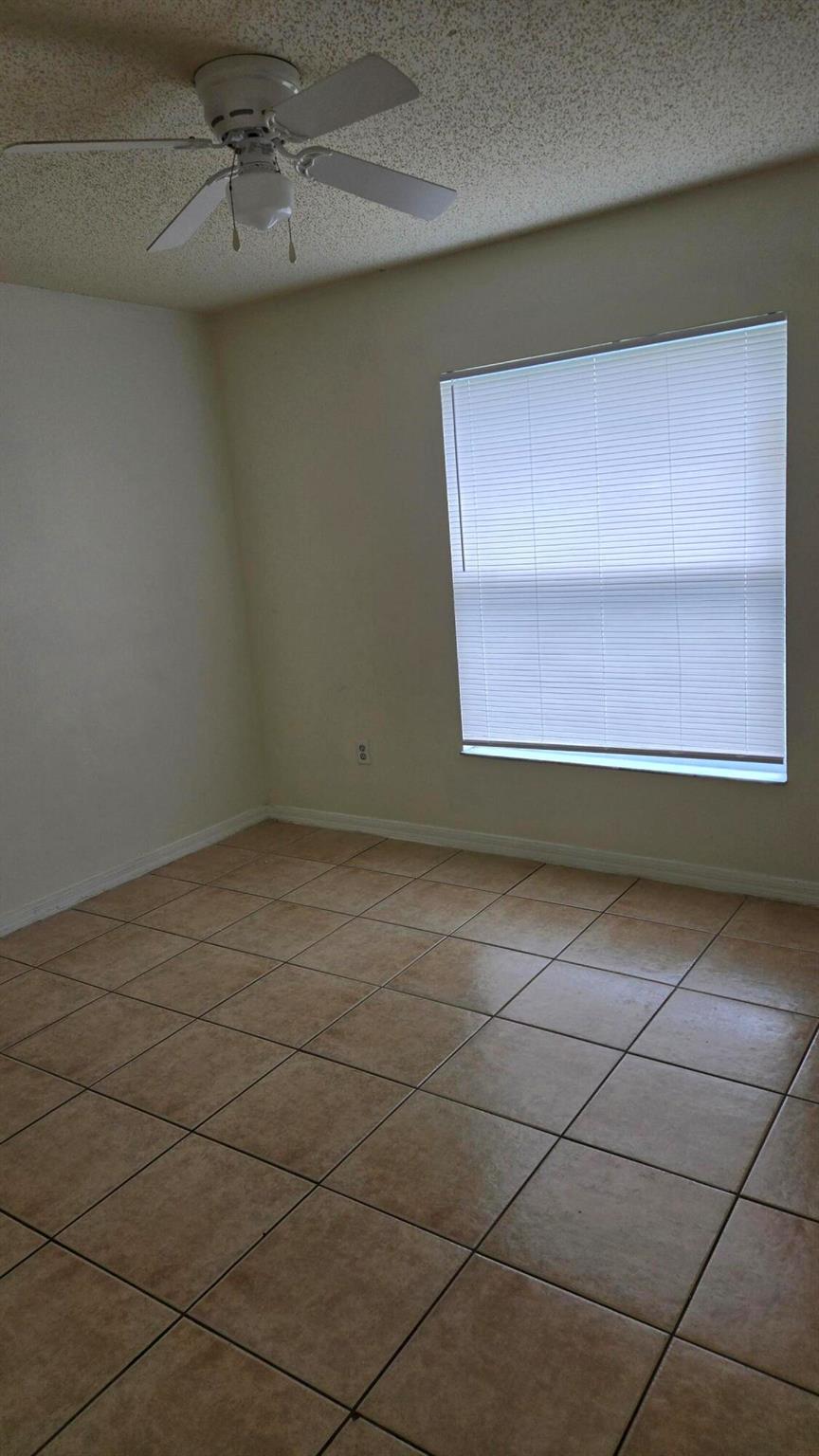 PORT ST LUCIE SECTION 21 - Residential Lease