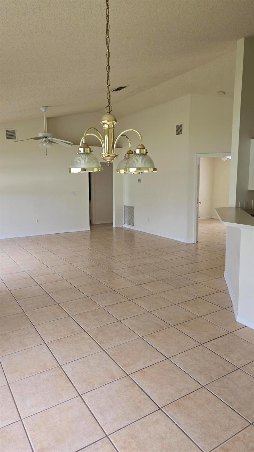 PORT ST LUCIE SECTION 21 - Residential Lease