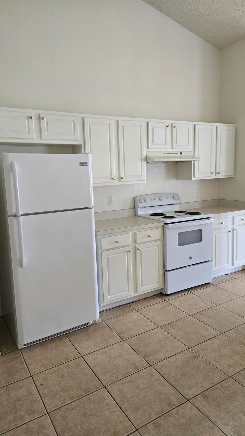 Photo of 737 SW Jordin Avenue, Port Saint Lucie, FL 34953 (MLS # R11130328)