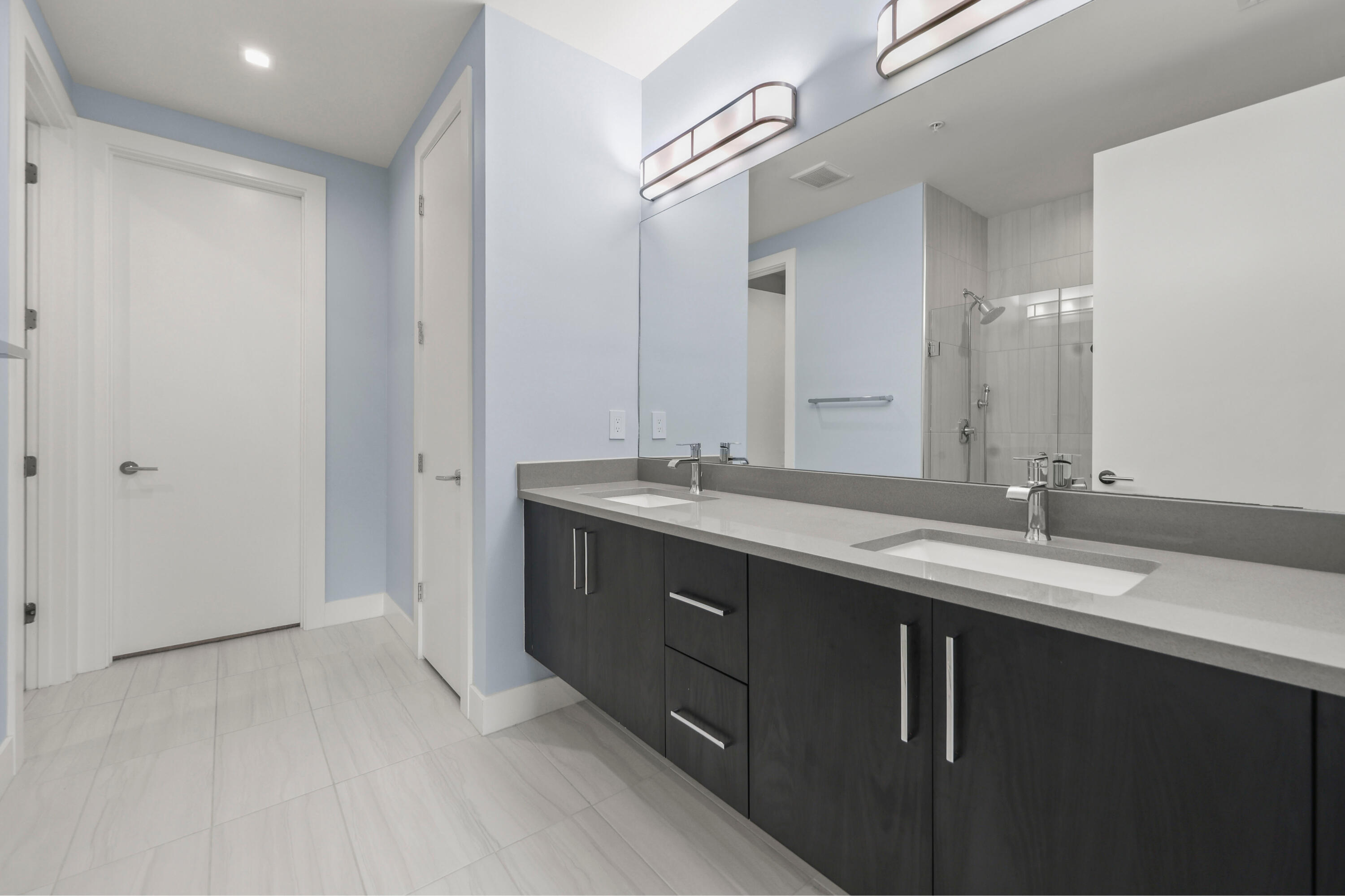 VILLAGE AT WILTON MANORS II - Residential Lease