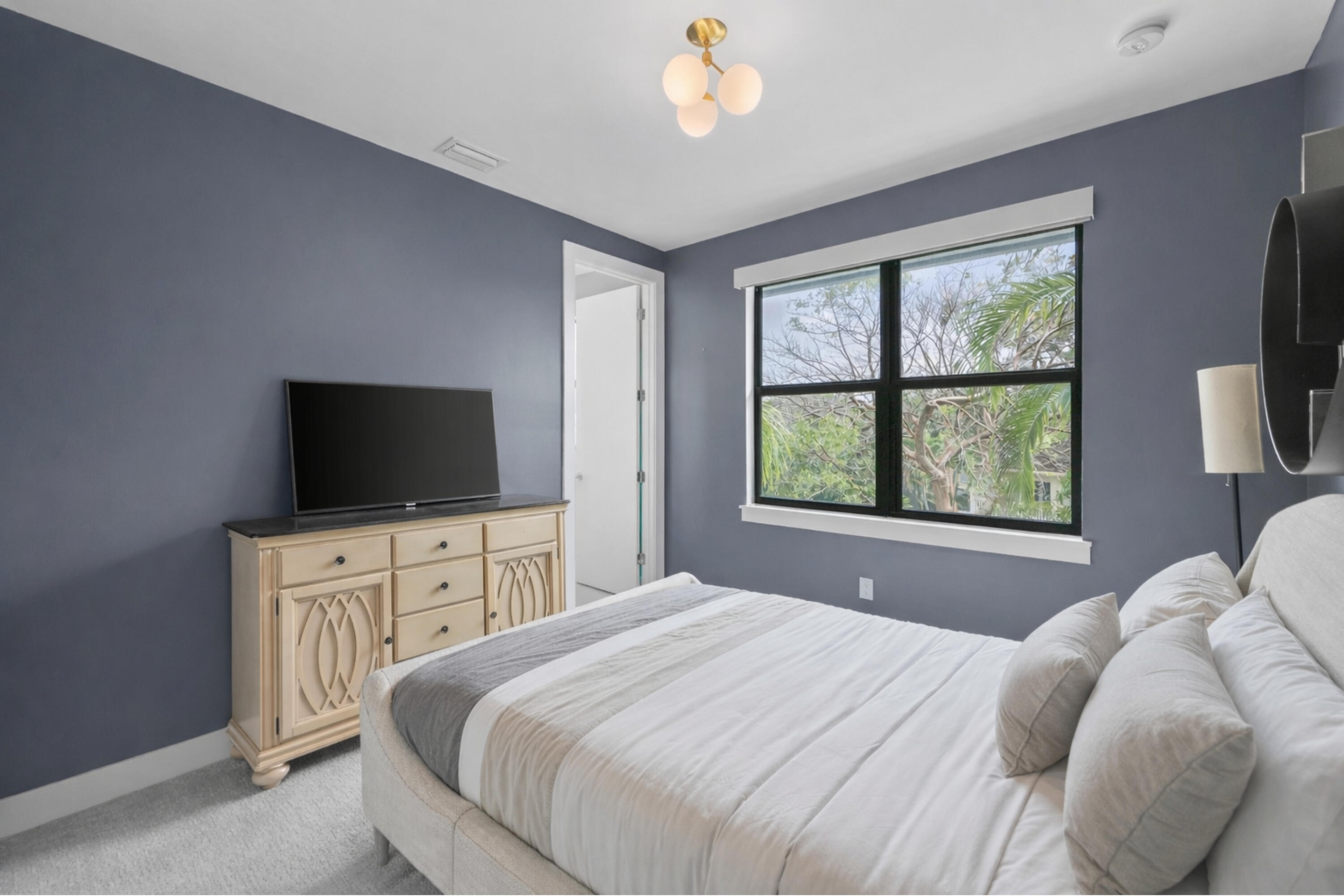 VILLAGE AT WILTON MANORS II - Residential Lease