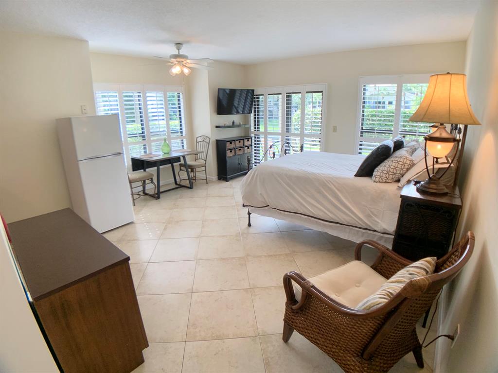 TENNIS LODGES 1 CONDO - Residential Lease