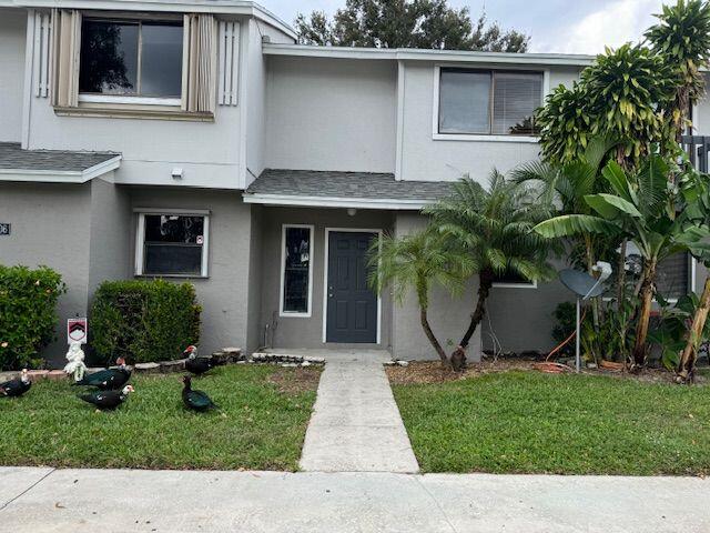 2 STORY TOWNHOME WITH WATERVIEW. STEPS FROM COMMUNITY POOL. 2 BEDROOM AD 2 AD A HALF BATHROOMS. LAUNDRY FULL SIZE WASHER AND DRYER CONVIETLY INSIDE HOME. GRANITEAND STAINLESS-STEEL KITCHEN. 2 SPACIOUS BEDROOMS UPSTAIRS. NO CARPET. 2 ASSIGNED PARKING SPACES, BEAUTIFULLY MANNICURED NEIGHBORHOOD.