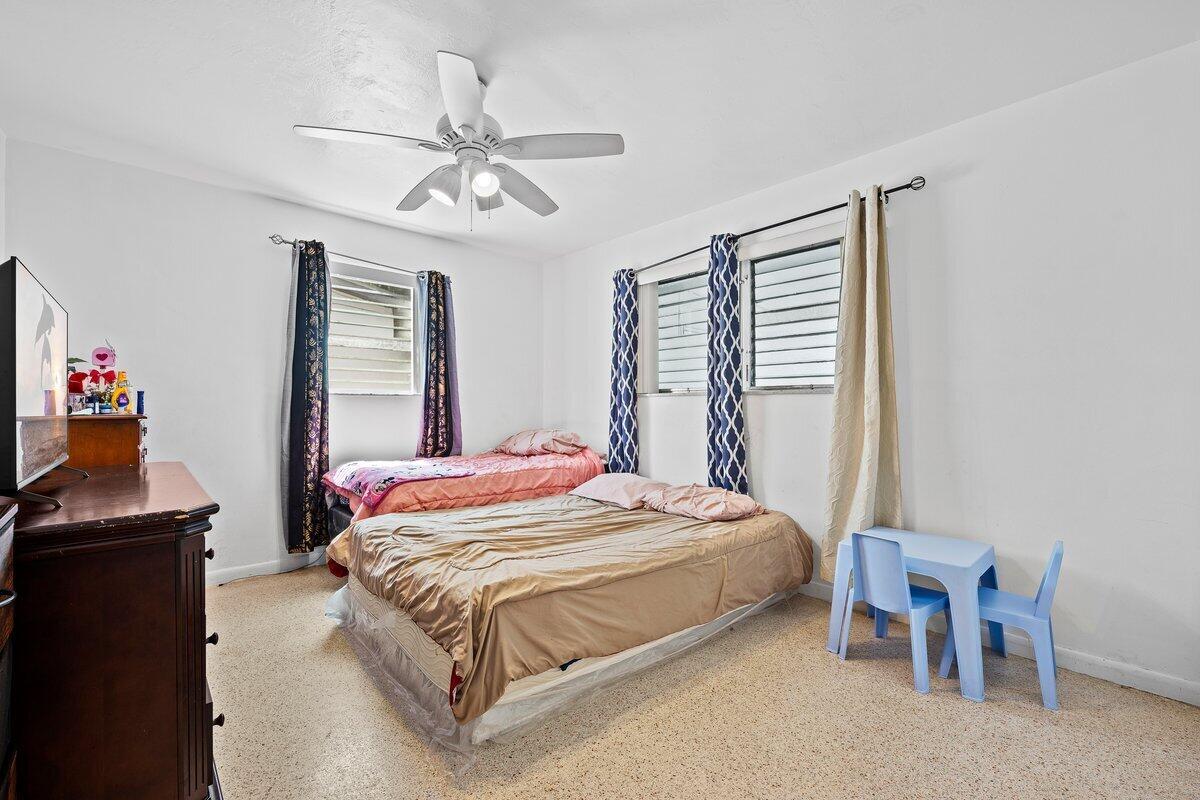 RO-LEN ACRES 2ND ADD - Residential