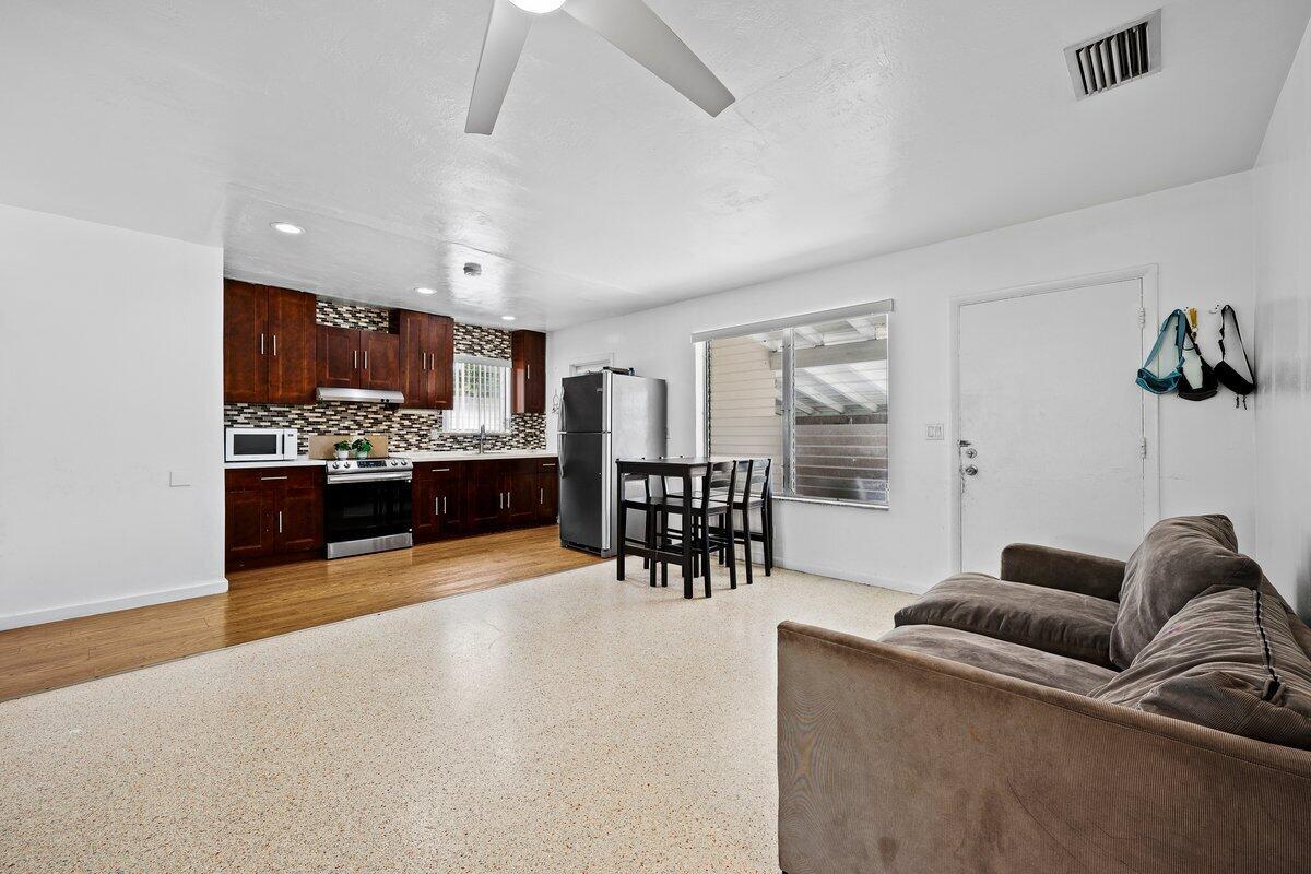 RO-LEN ACRES 2ND ADD - Residential