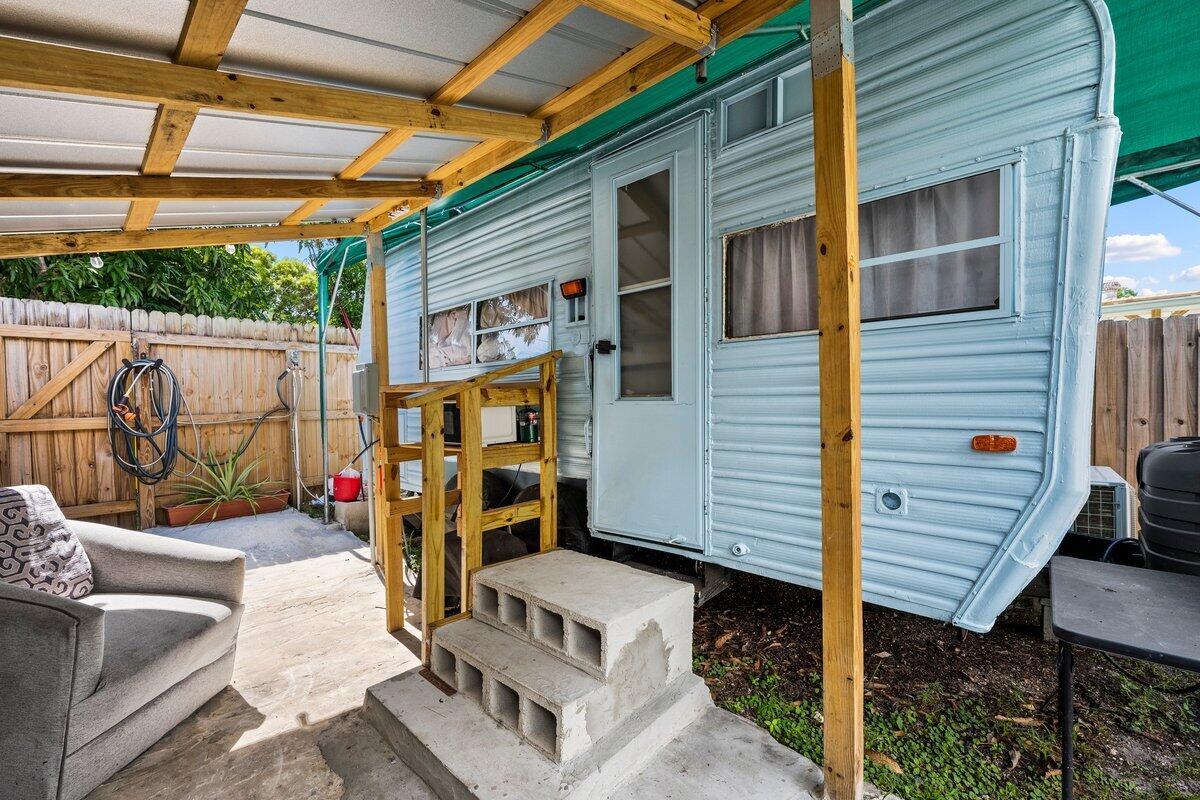 RO-LEN ACRES 2ND ADD - Residential