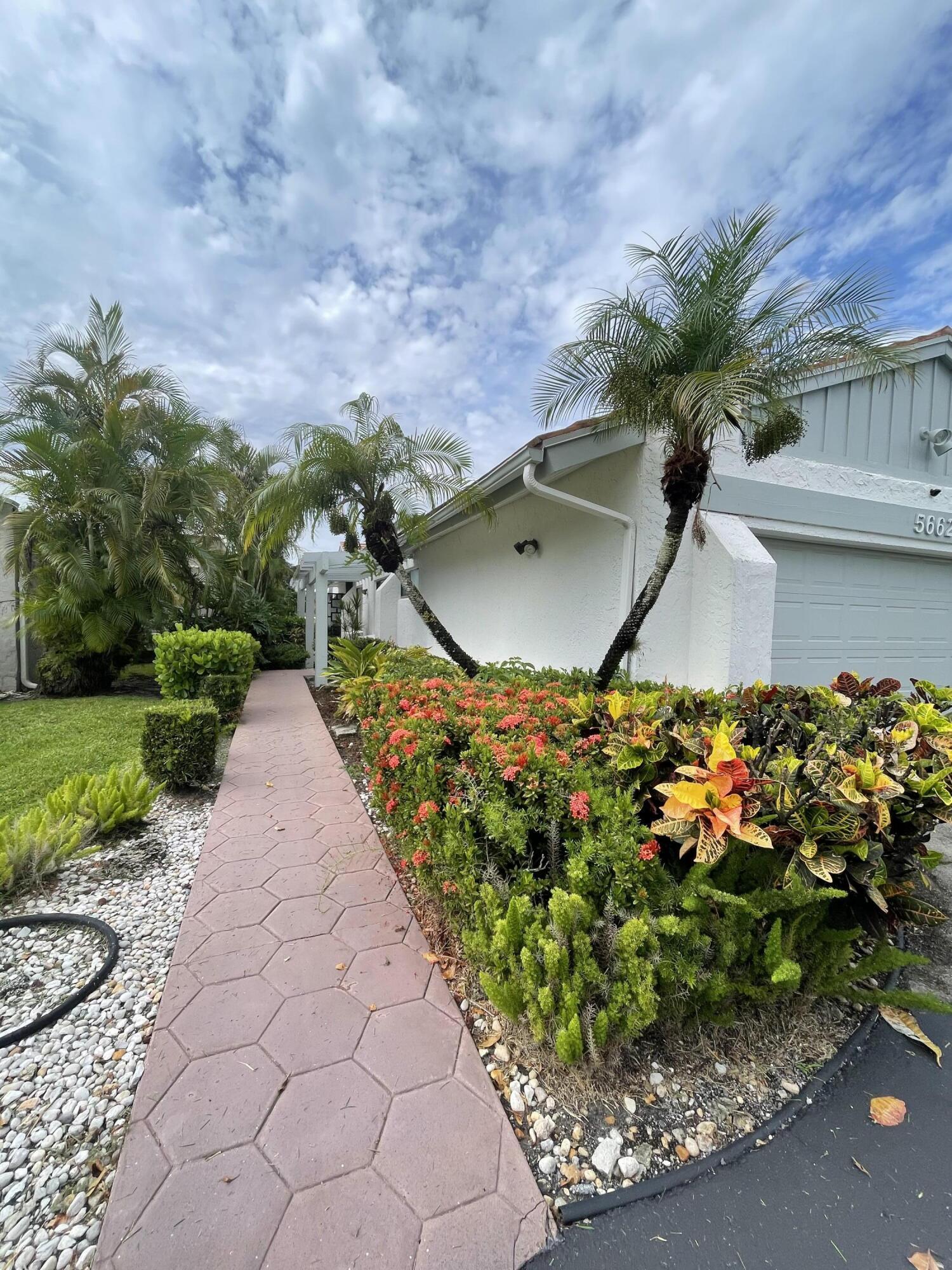 VILLAS OF MONTEREY AT INDIAN SPRING - Residential Lease