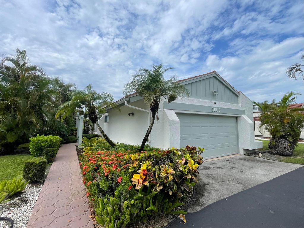 Photo of 5662 Ainsley Court, Boynton Beach, FL 33437 (MLS # B26028679)