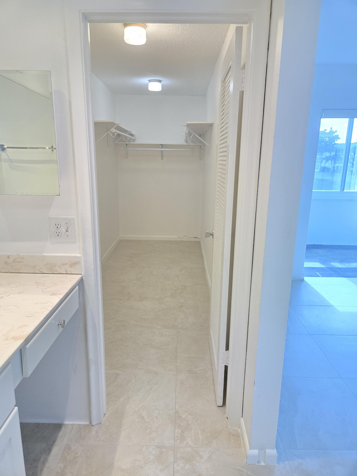 WELLINGTON CONDOS - Residential