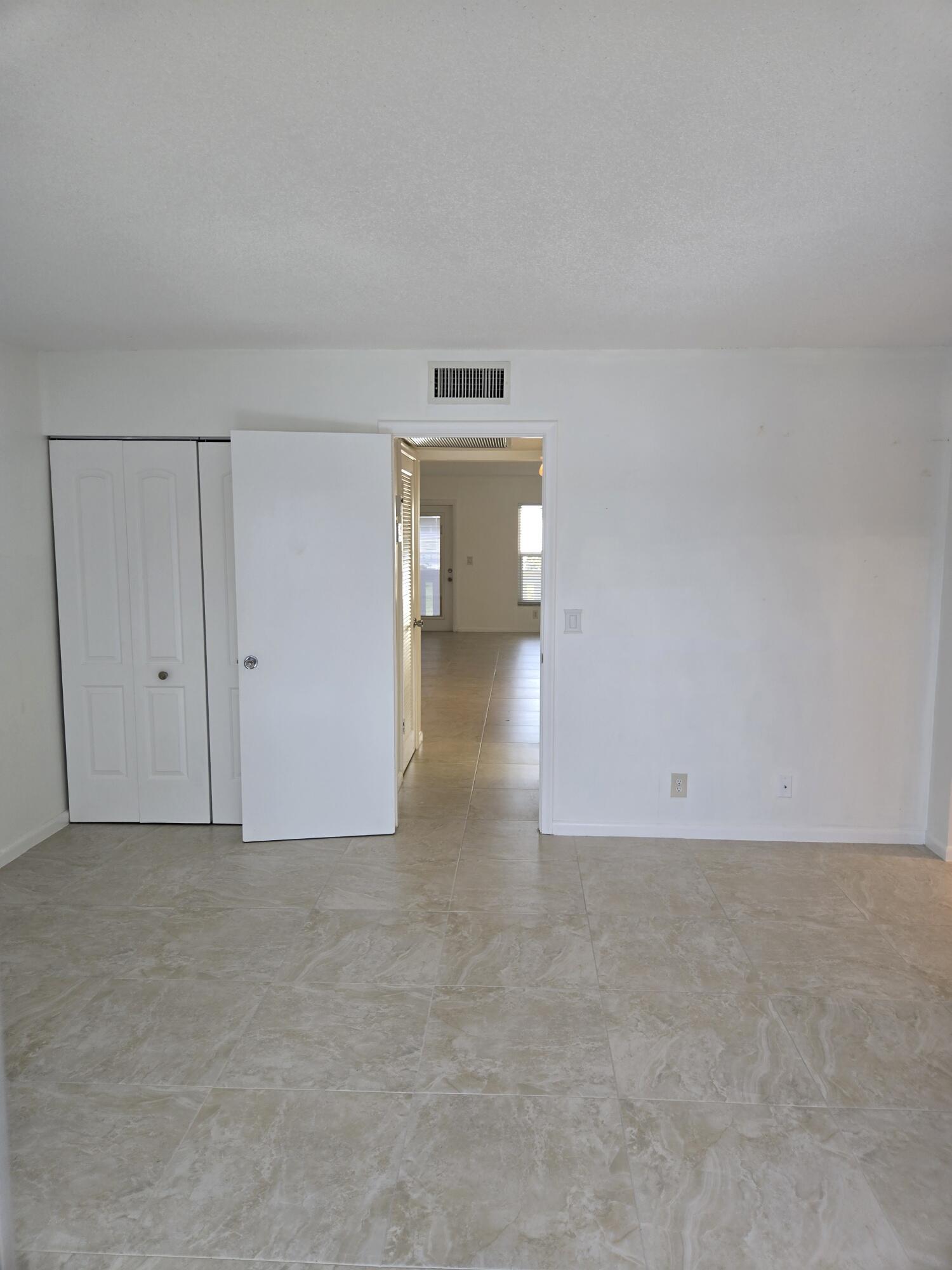 WELLINGTON CONDOS - Residential