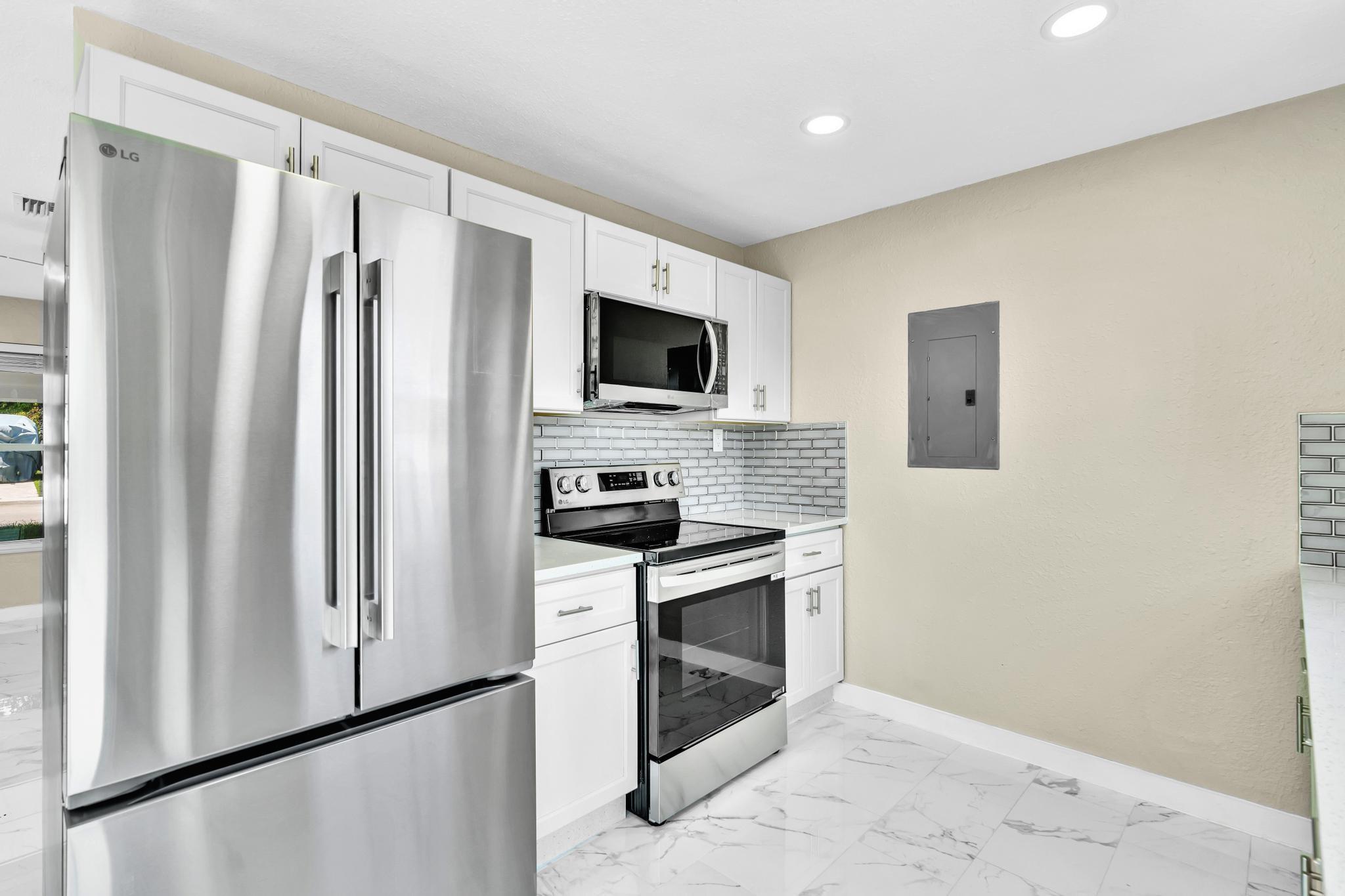 Flamingo Village 44-39 B - Residential Lease