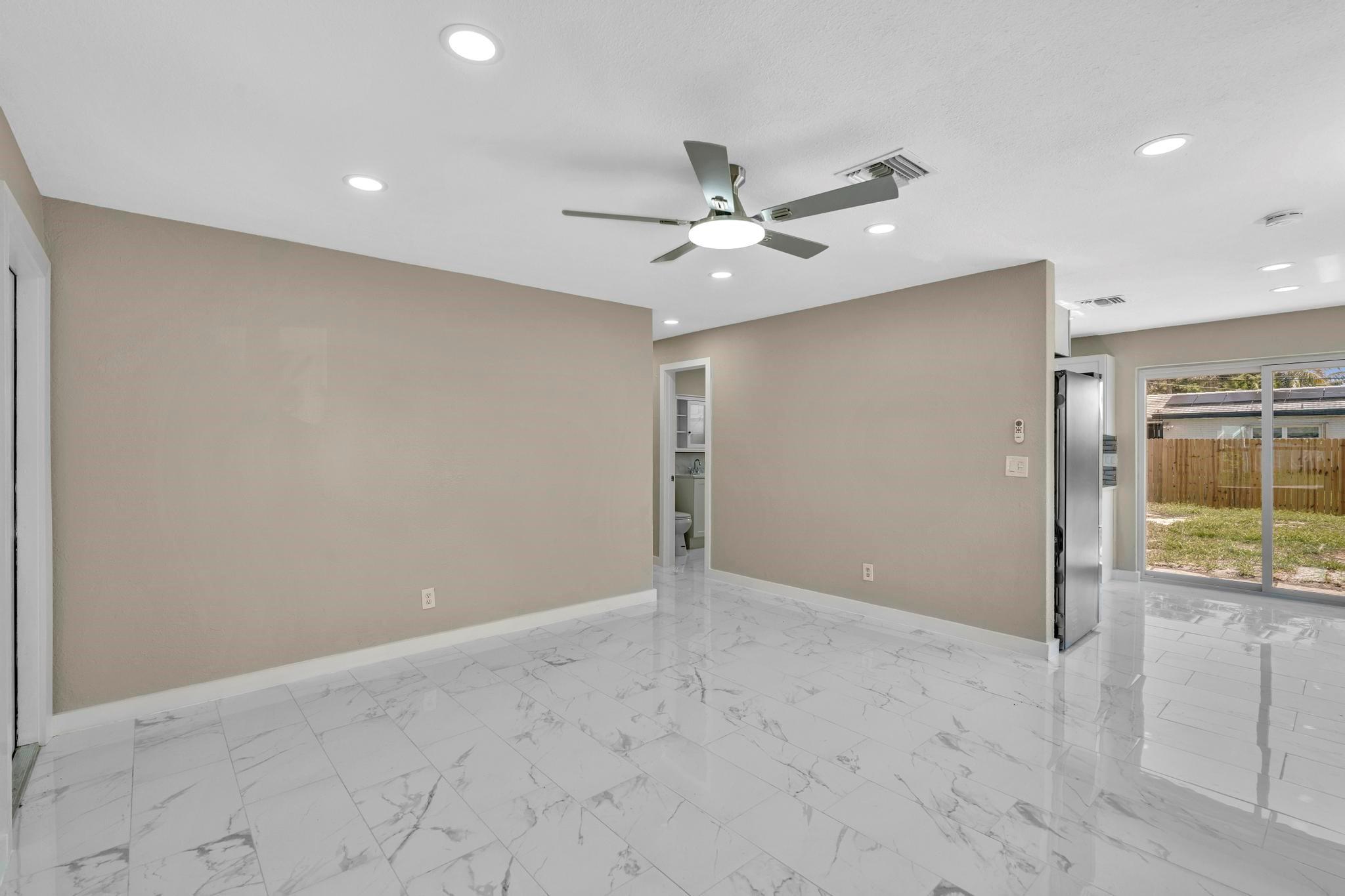 Flamingo Village 44-39 B - Residential Lease