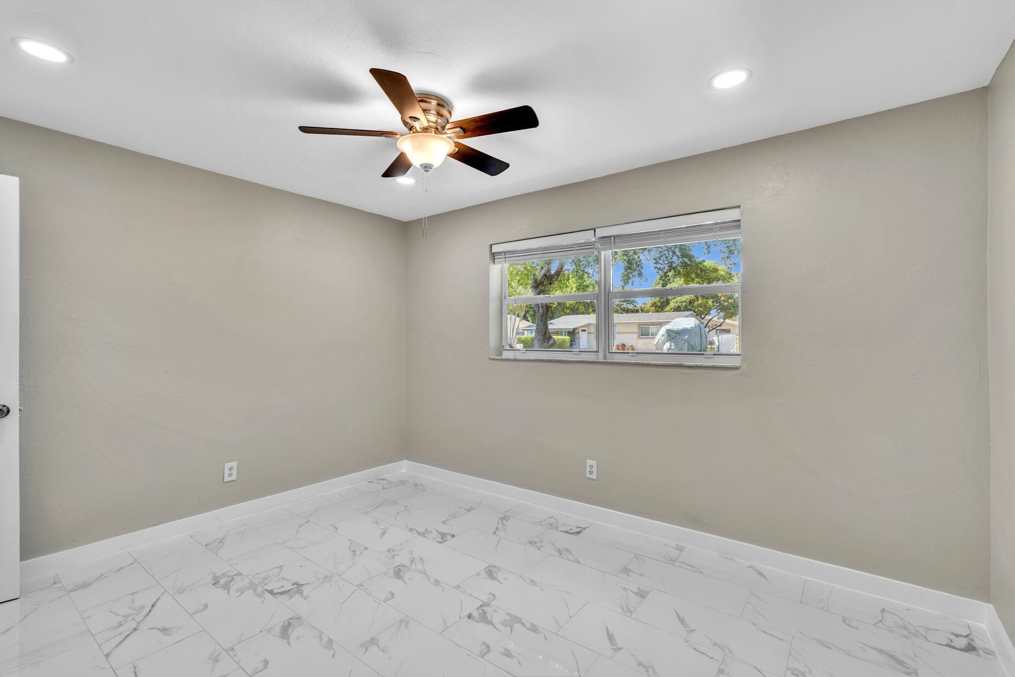 Flamingo Village 44-39 B - Residential Lease