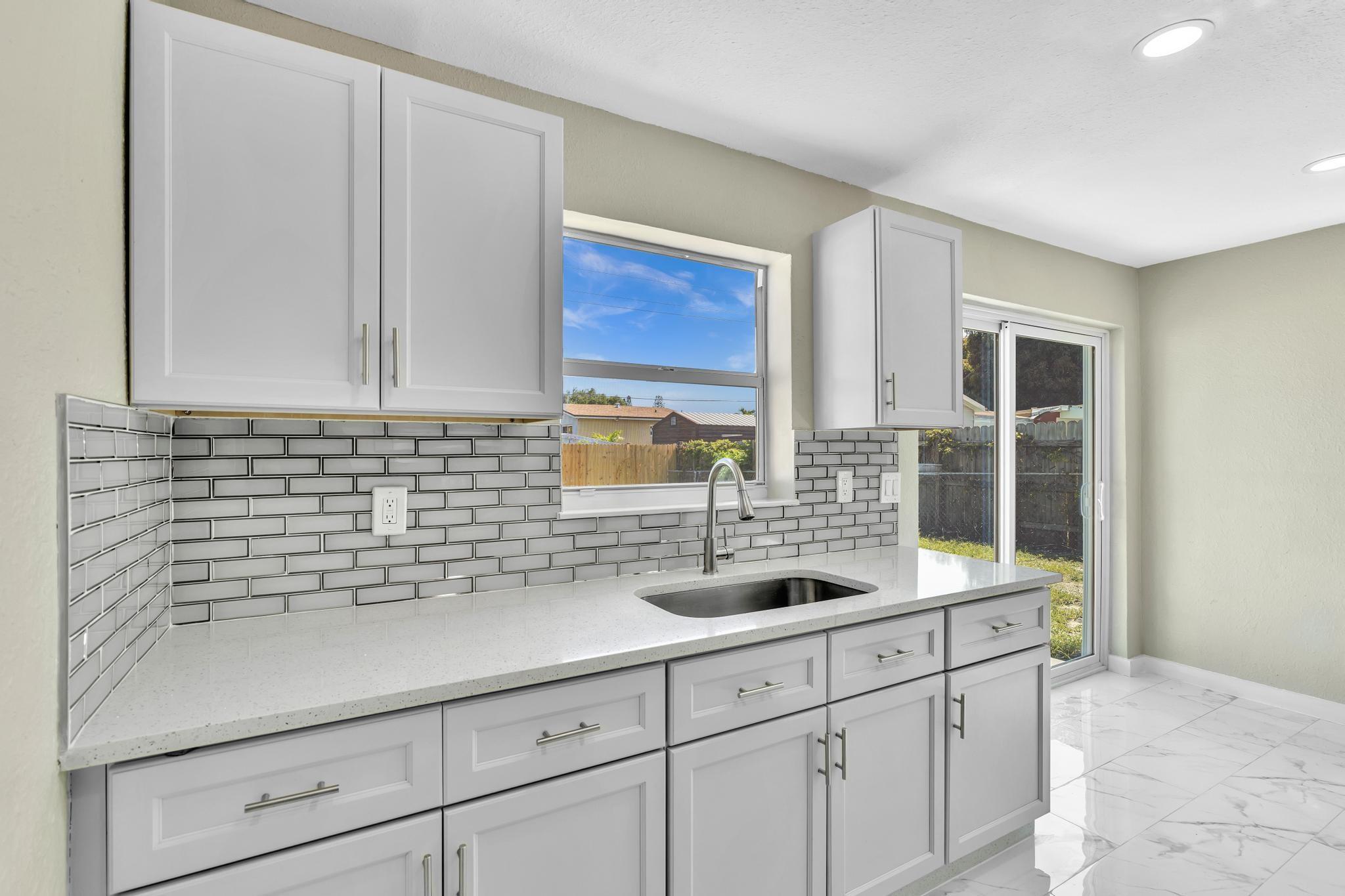 Flamingo Village 44-39 B - Residential Lease