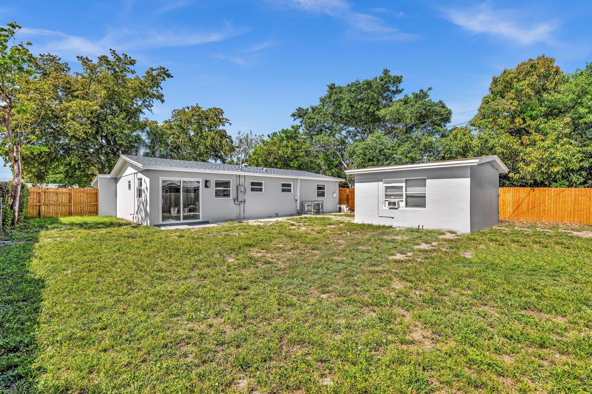 Flamingo Village 44-39 B - Residential Lease