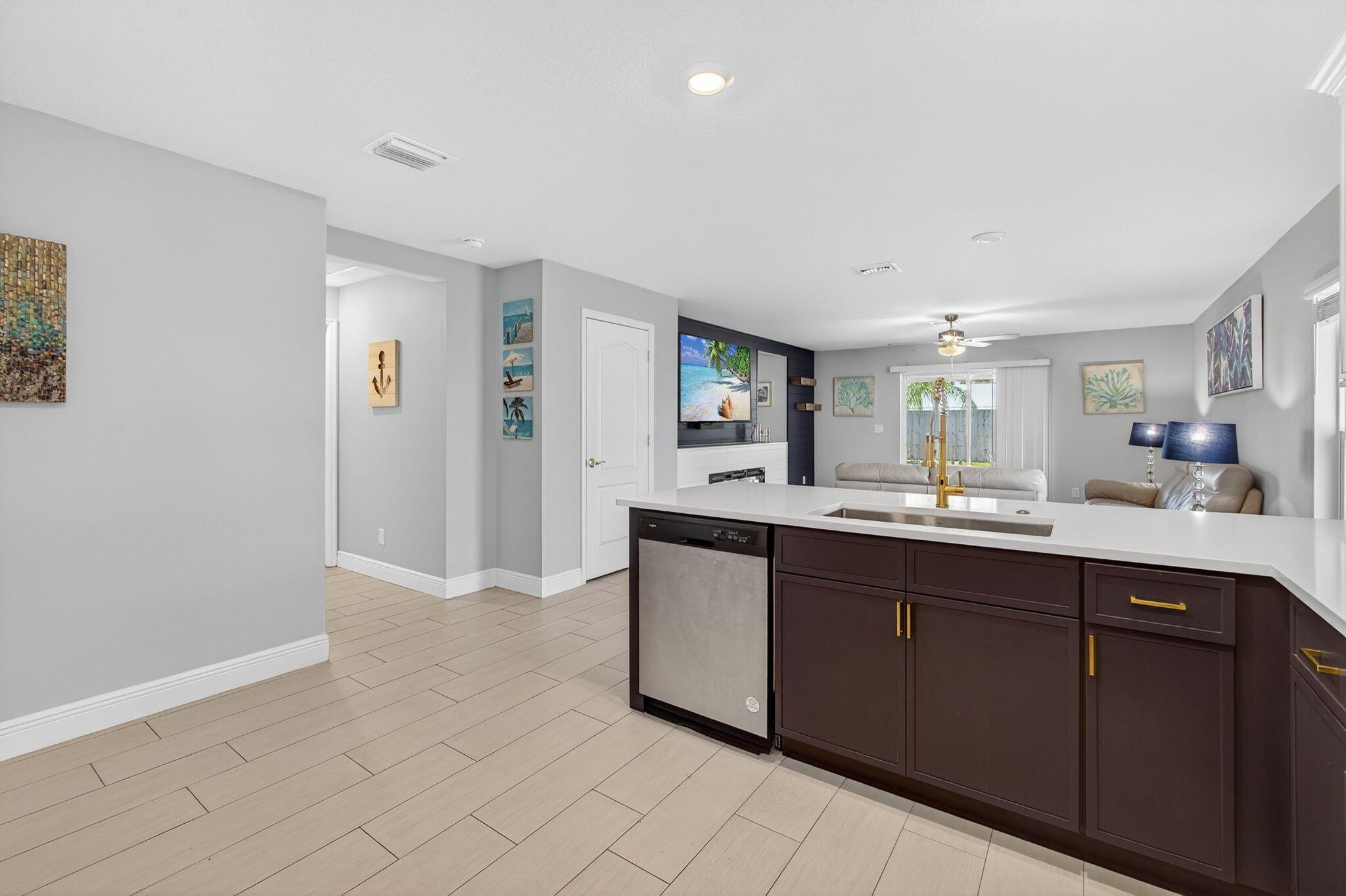 PORT ST LUCIE SECTION 6 - Residential