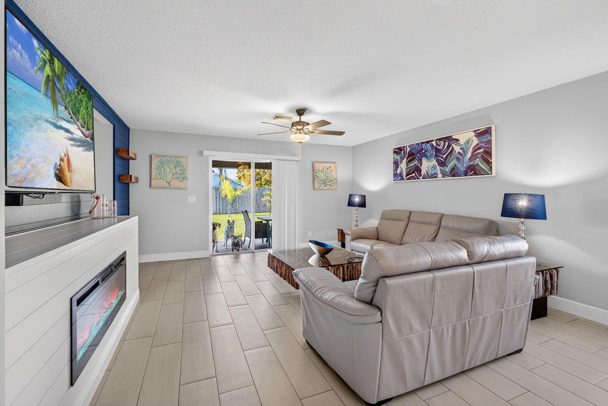 PORT ST LUCIE SECTION 6 - Residential