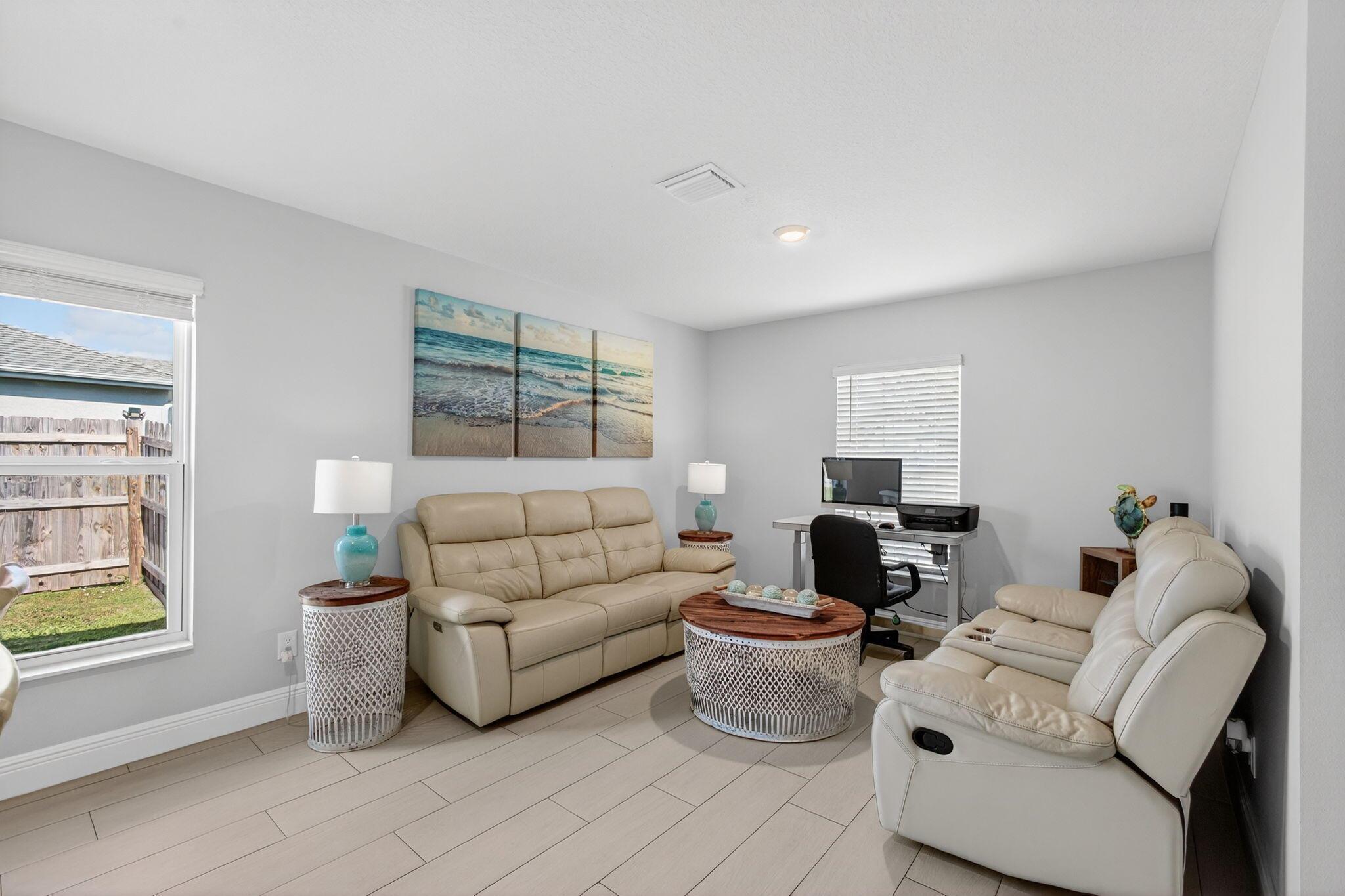 PORT ST LUCIE SECTION 6 - Residential