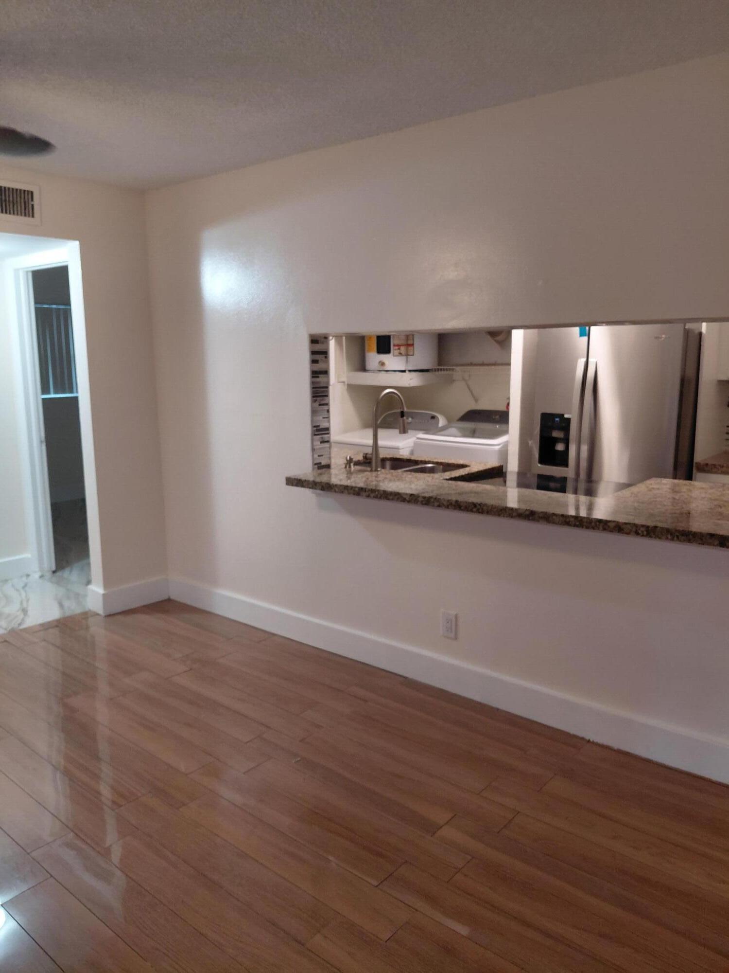 ARBOR KEYS CONDO - Residential