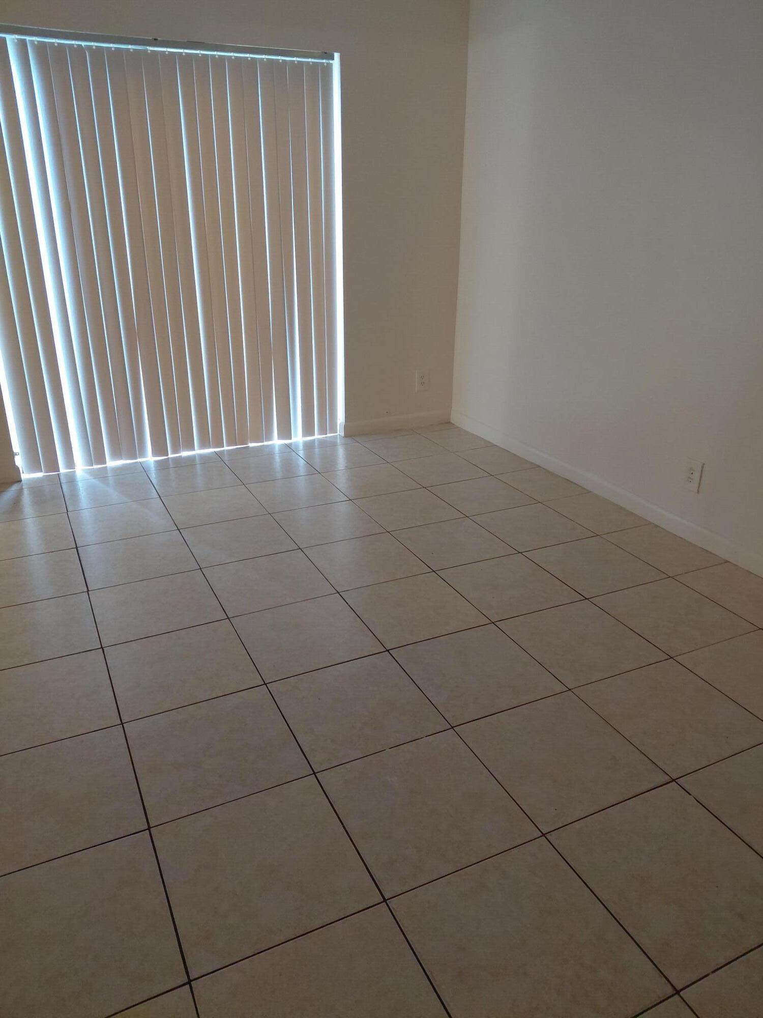 ARBOR KEYS CONDO - Residential