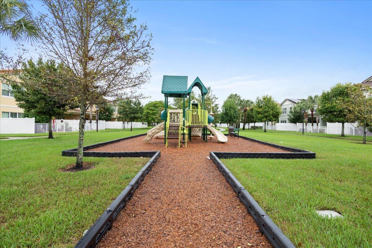 PARK CENTRAL AT CYPRESS KEY - Residential