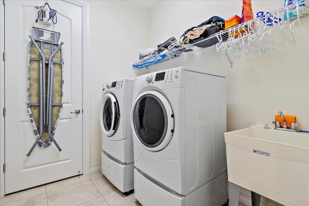 PARK CENTRAL AT CYPRESS KEY - Residential